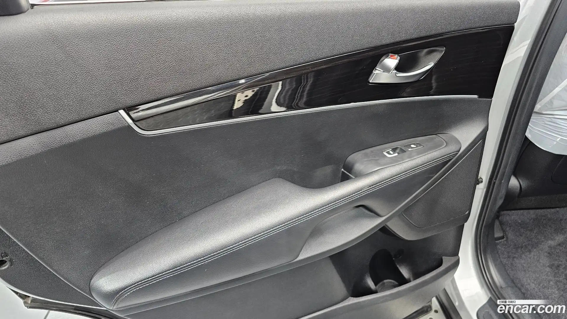 Sorento Kia 2018.7-INNER-035