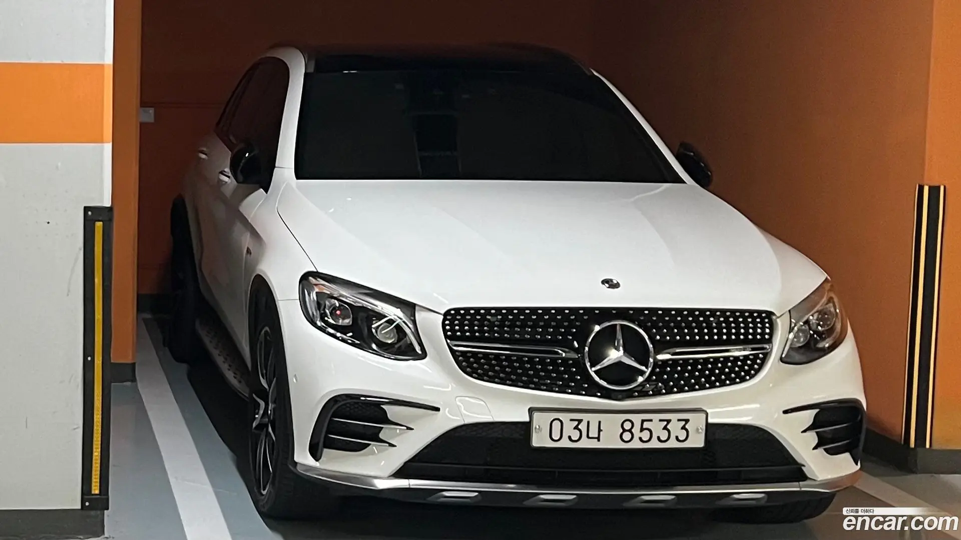 Main__Slider__Photo:GLC-Class Mercedes-Benz 2018.4-0