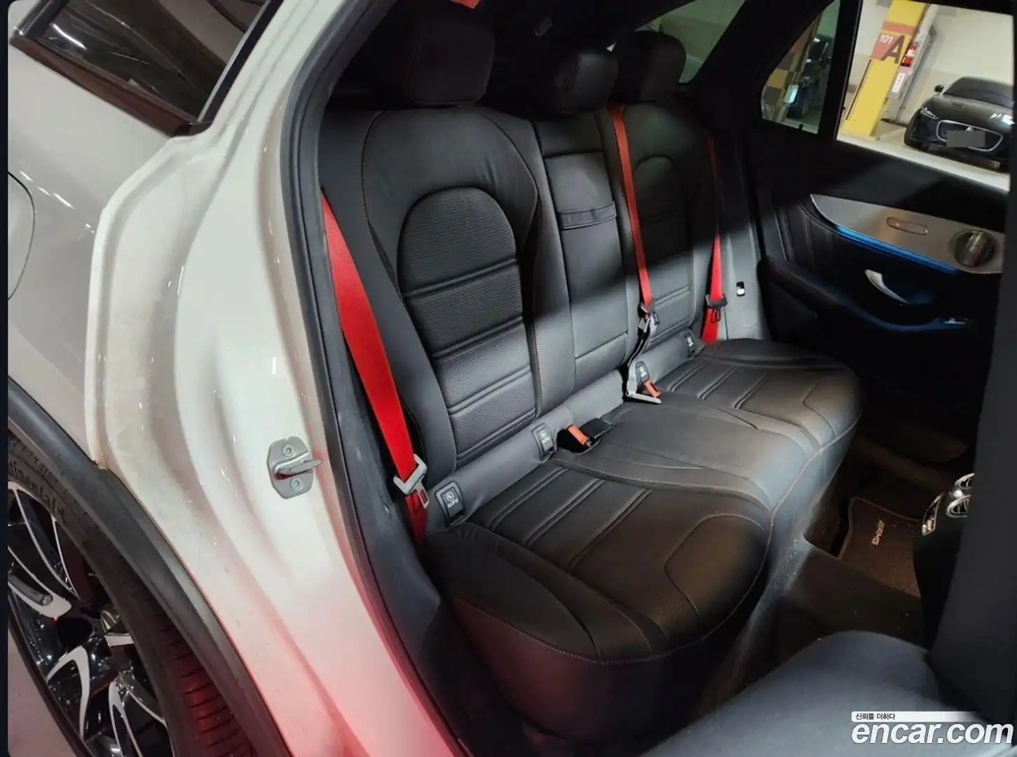 GLC-Class Mercedes-Benz 2018.4-OUTER-005
