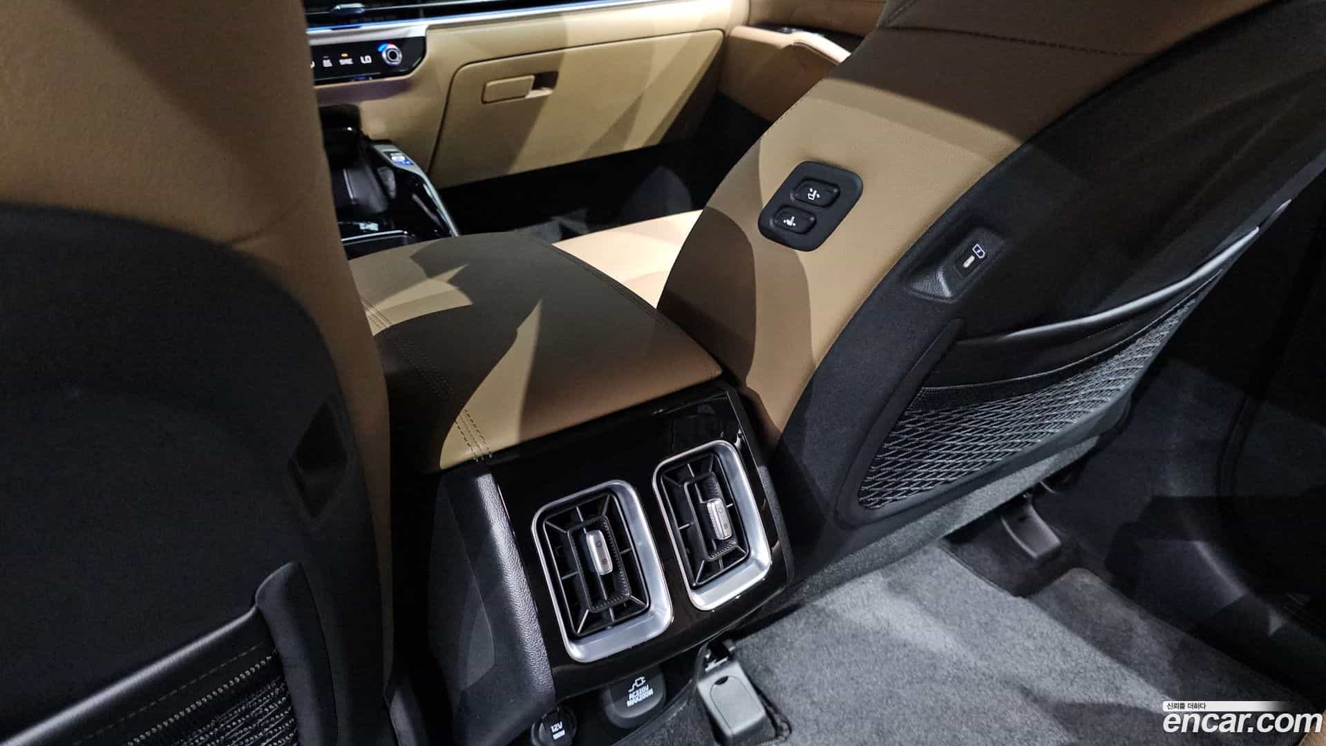 Sorento Kia 2025.11-OPTION-043