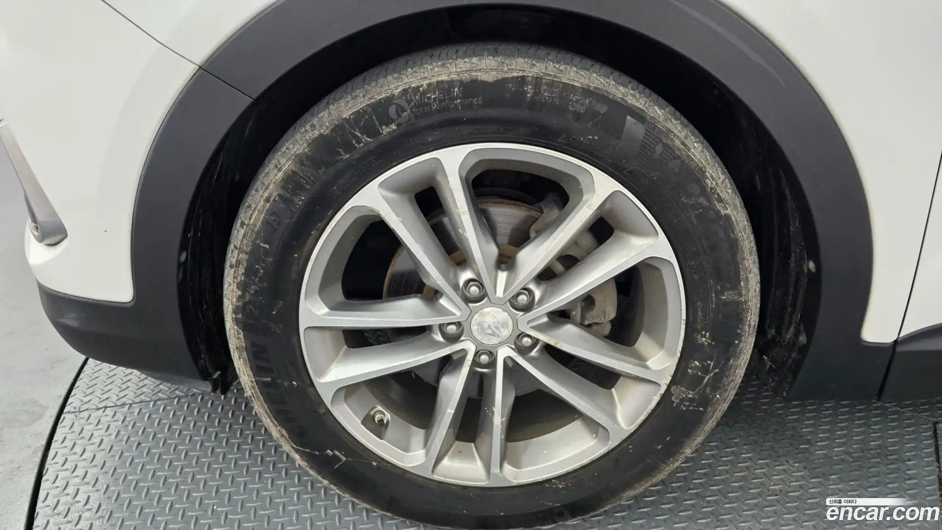 Santafe Hyundai 2015.7-OUTER-005