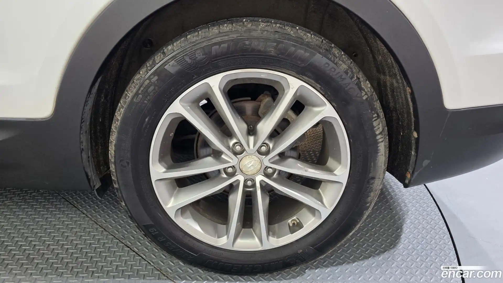 Santafe Hyundai 2015.7-OUTER-031