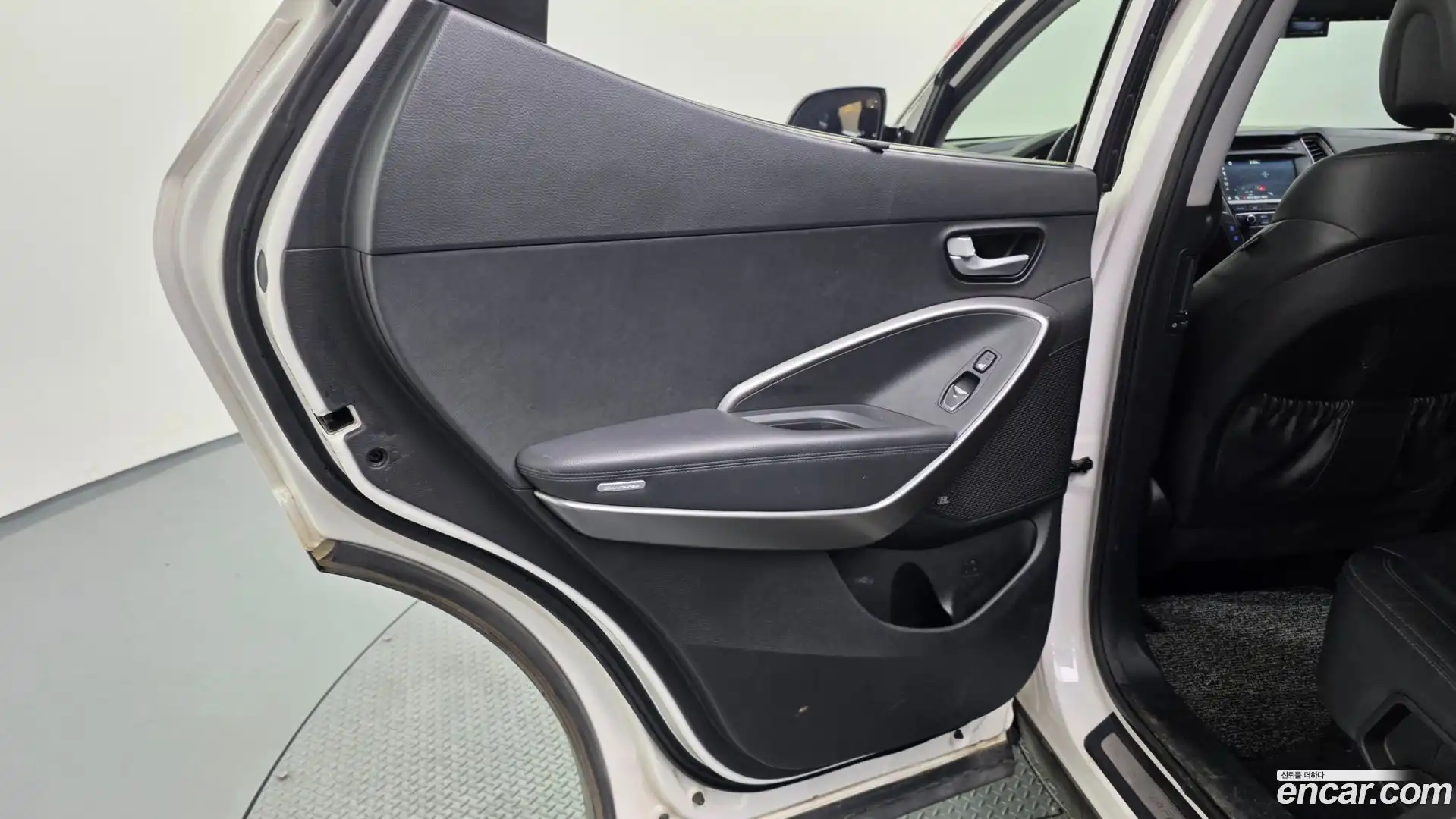 Santafe Hyundai 2015.7-INNER-035