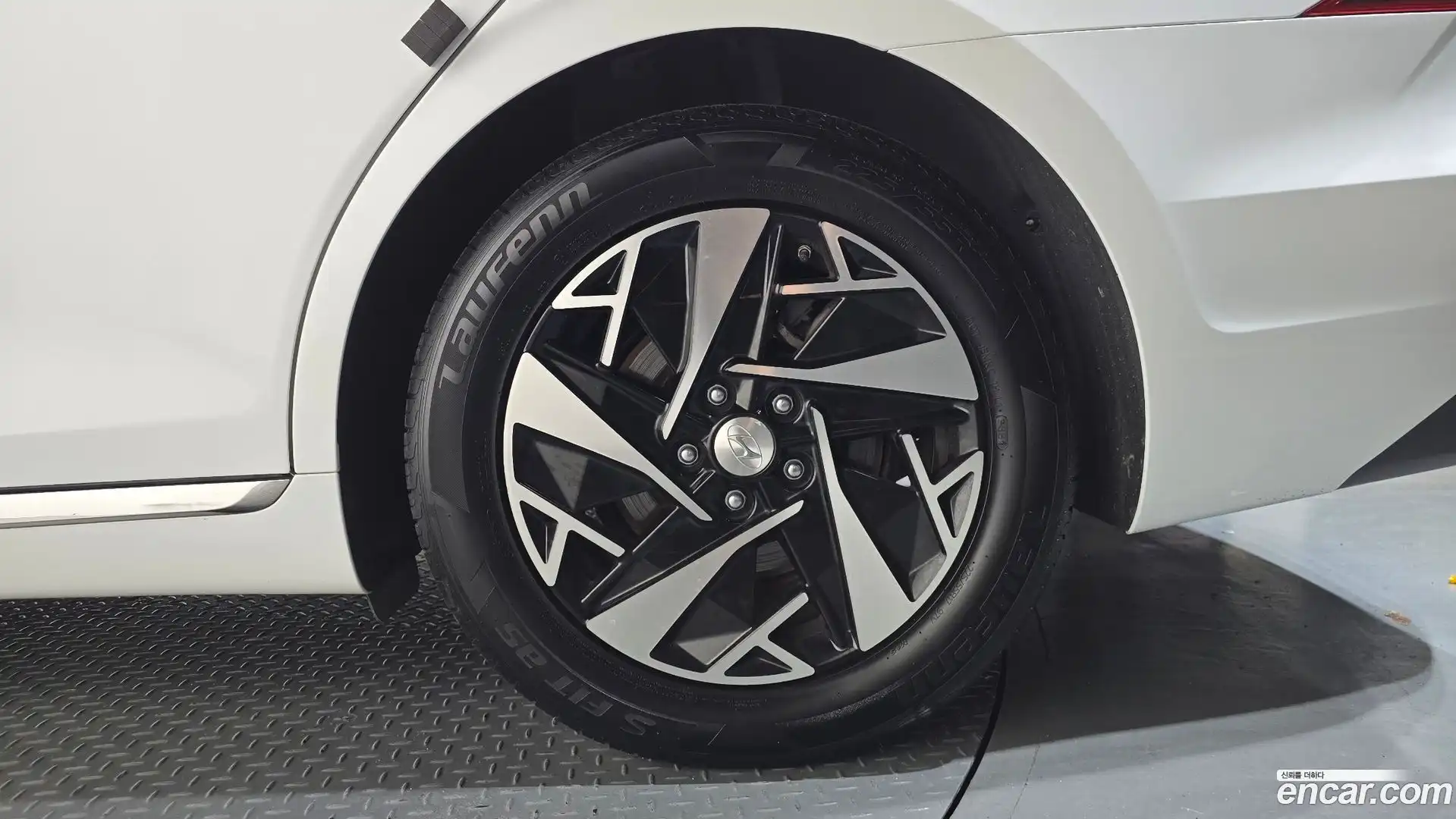 Grandeur Hyundai 2022.5-OUTER-031