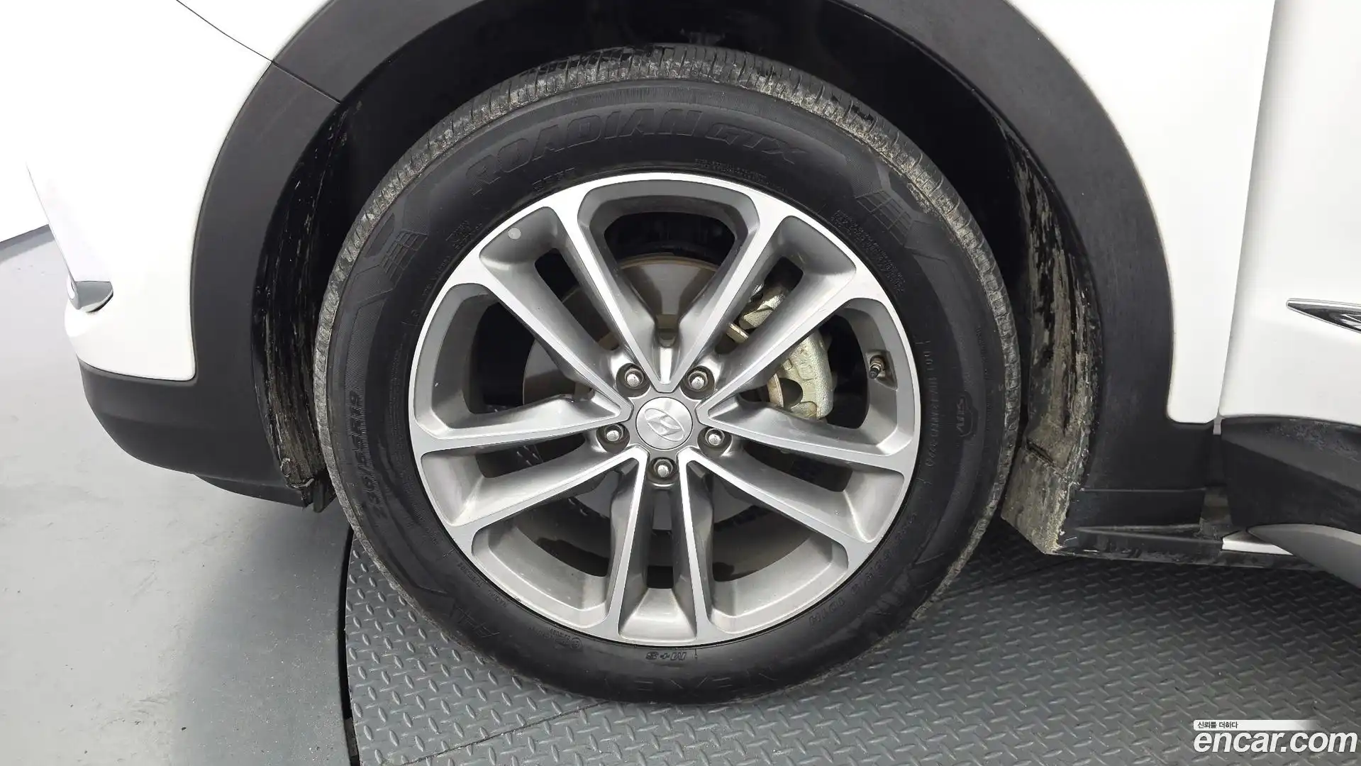 Santafe Hyundai 2017.6-OUTER-005