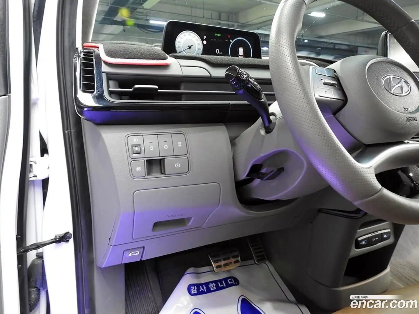 Staria Hyundai 2024.0-OUTER-006
