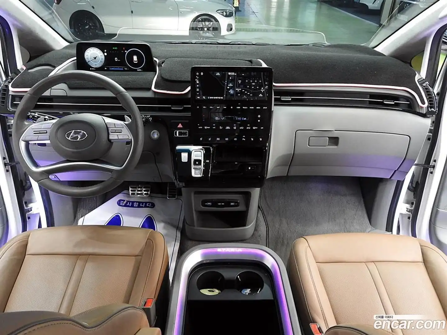 Staria Hyundai 2024.0-OPTION-020