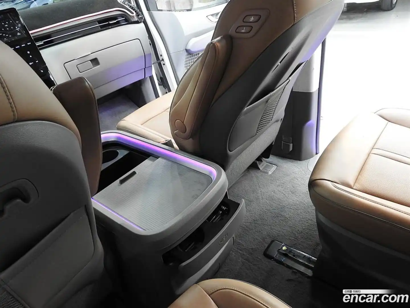 Staria Hyundai 2024.0-OPTION-023