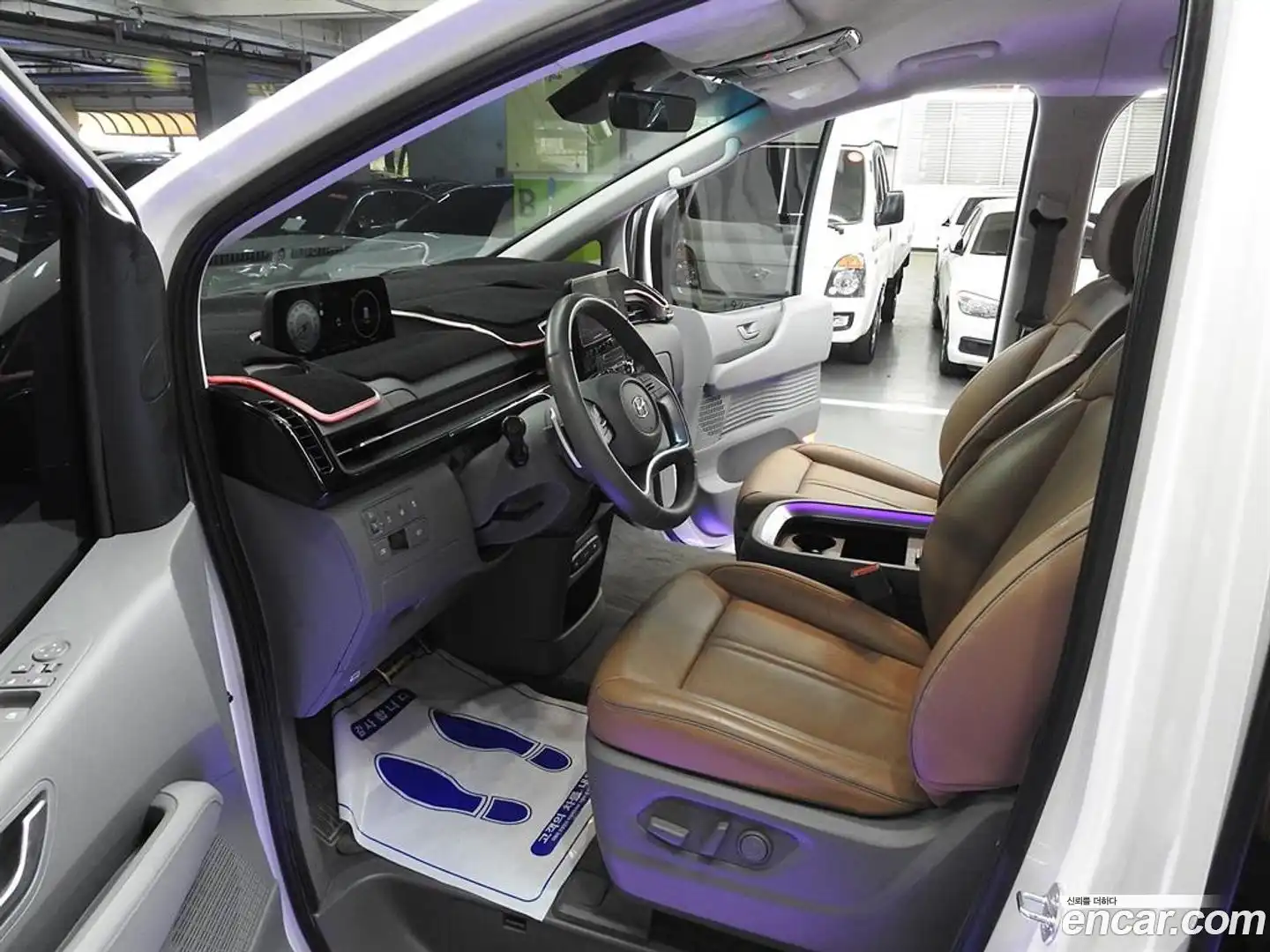 Staria Hyundai 2024.0-OPTION-024