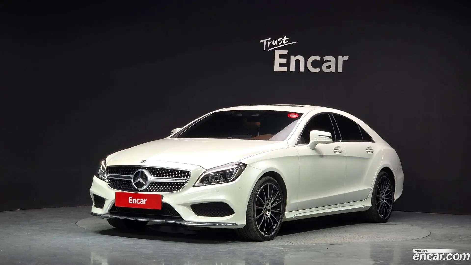 Main__Slider__Photo:CLS-Class Mercedes-Benz 2017.5-0