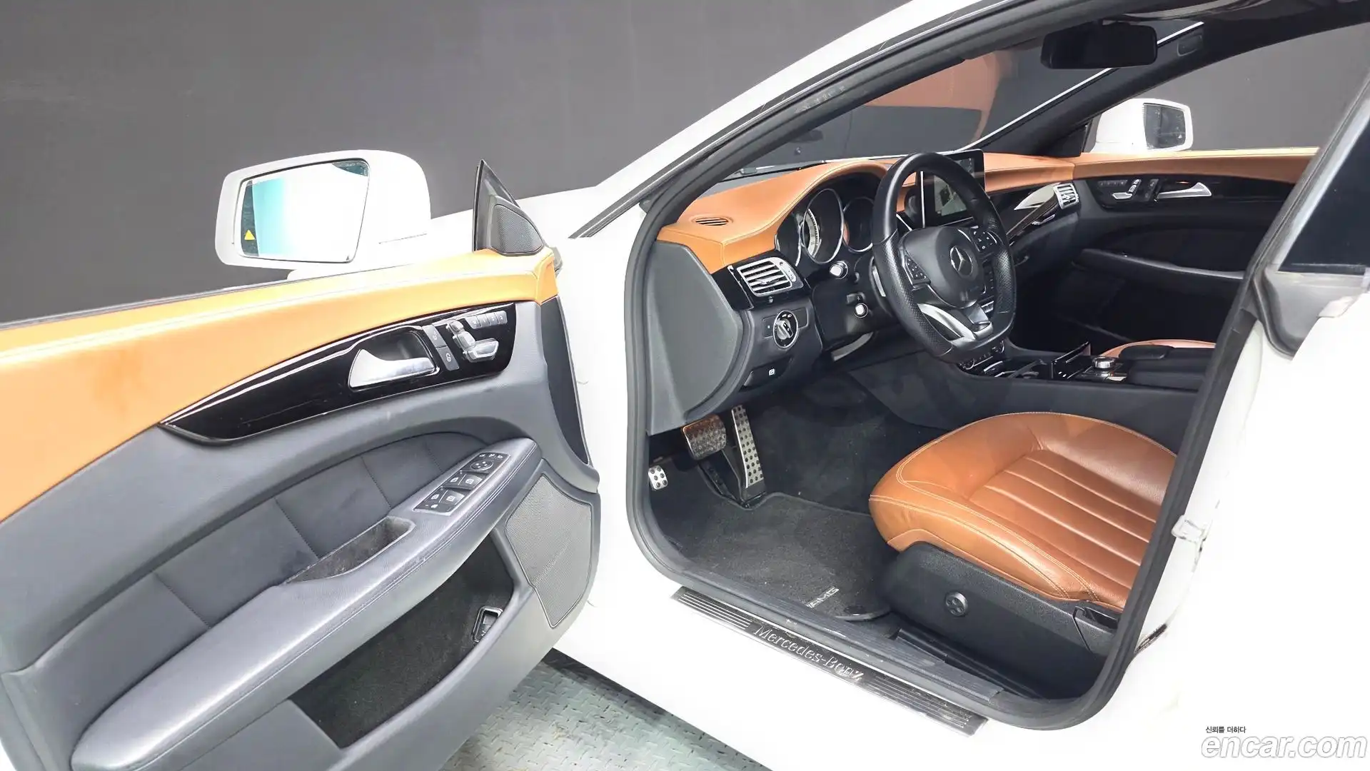 CLS-Class Mercedes-Benz 2017.5-OPTION-015