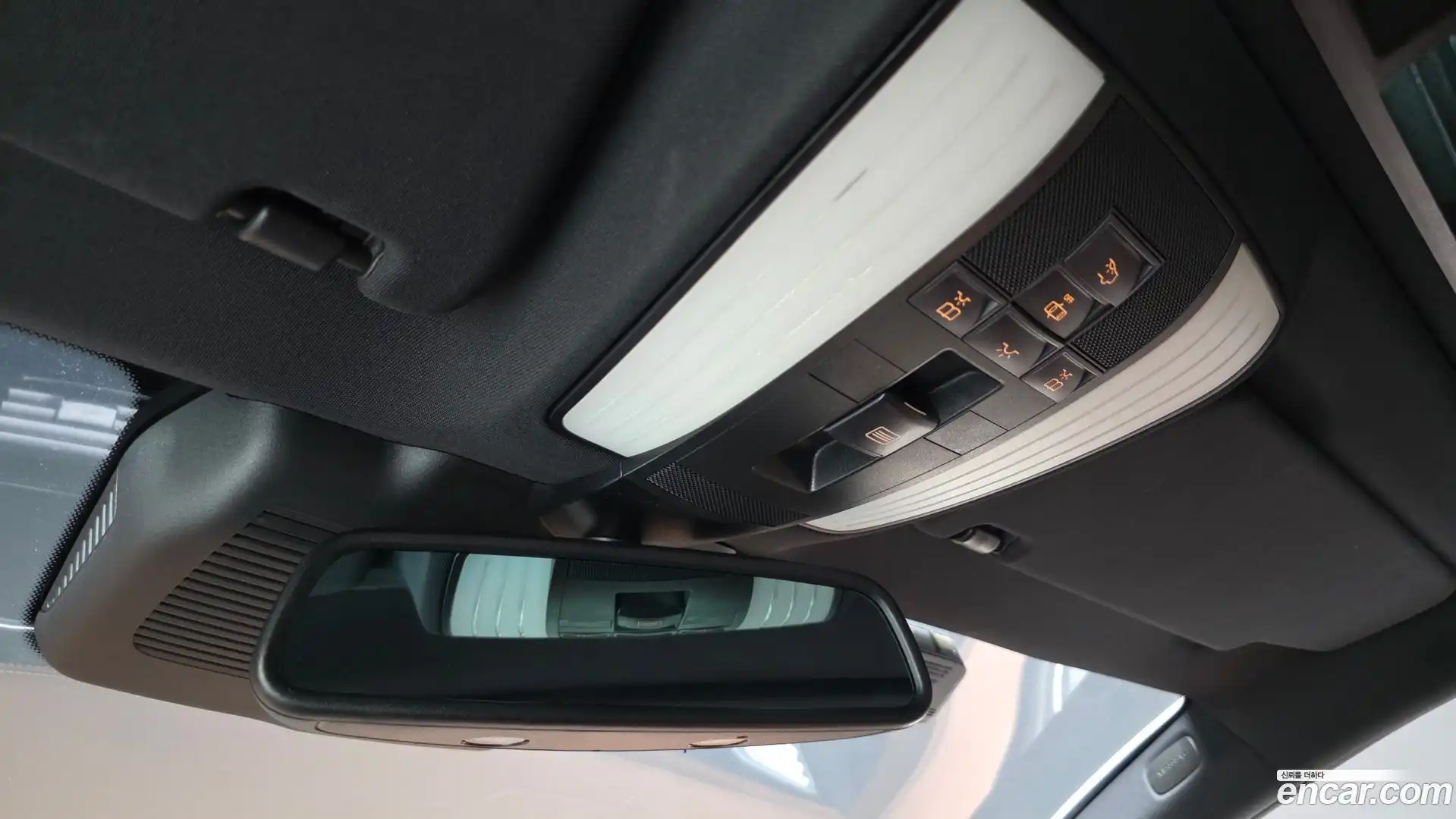 CLS-Class Mercedes-Benz 2017.5-OPTION-021