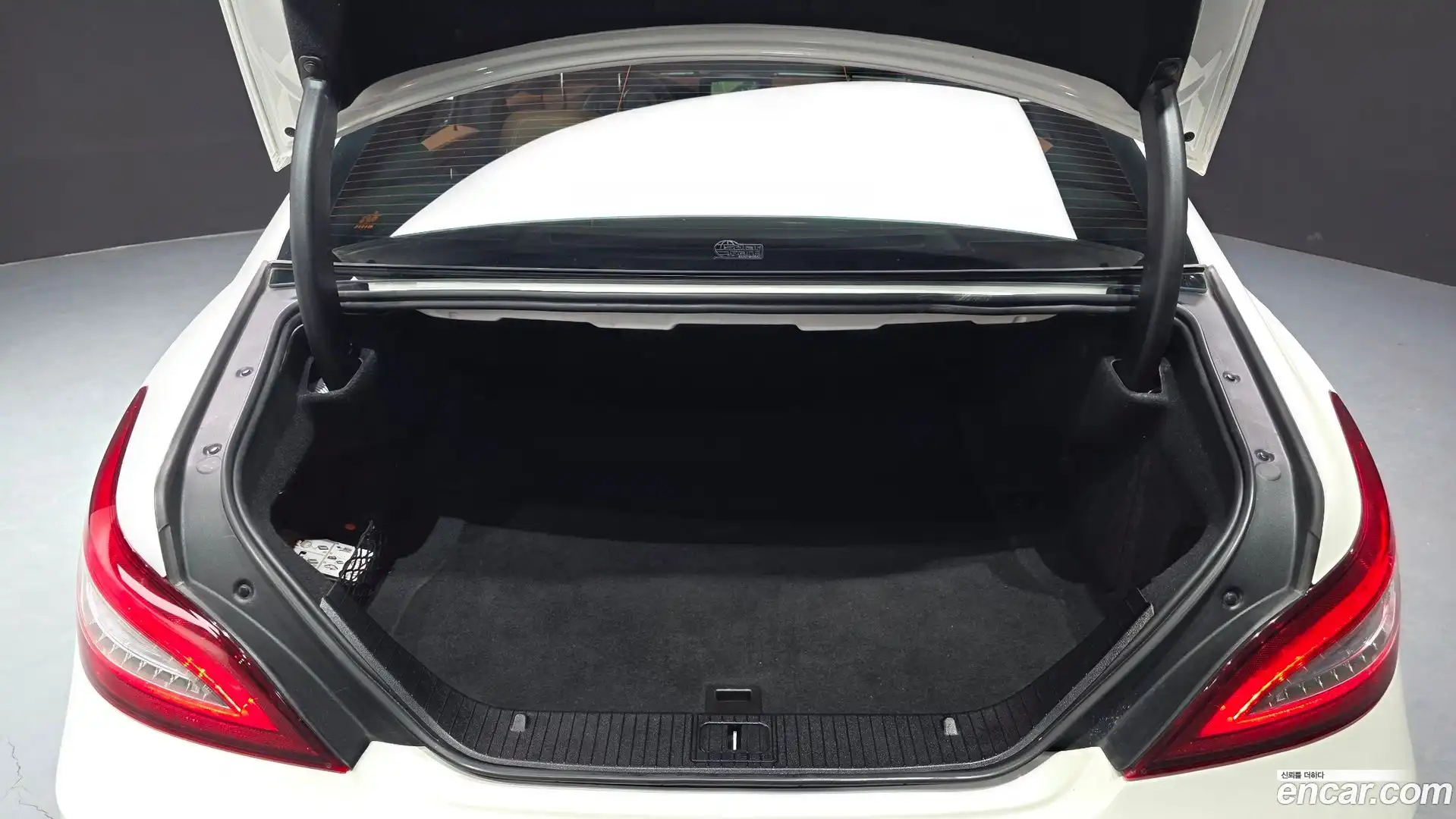 CLS-Class Mercedes-Benz 2017.5-OPTION-024