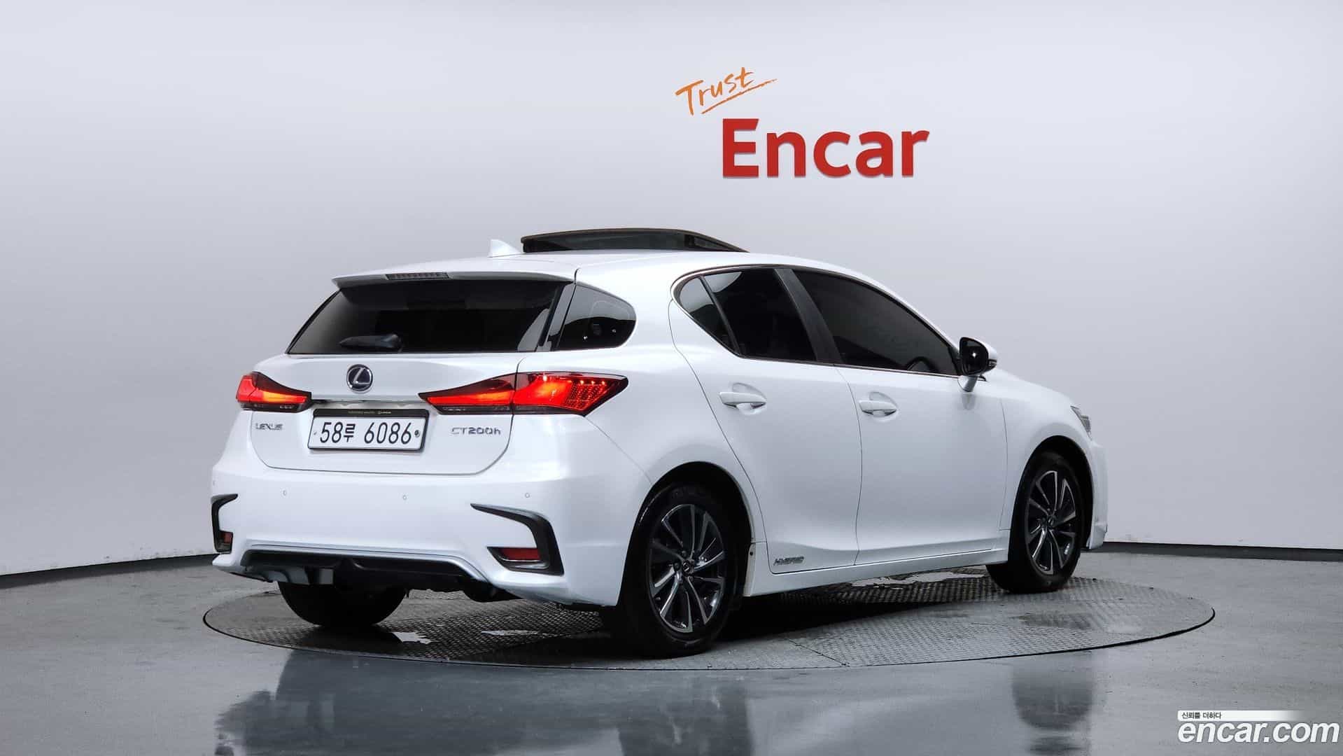 CT200h Lexus 2018.0-OUTER-002