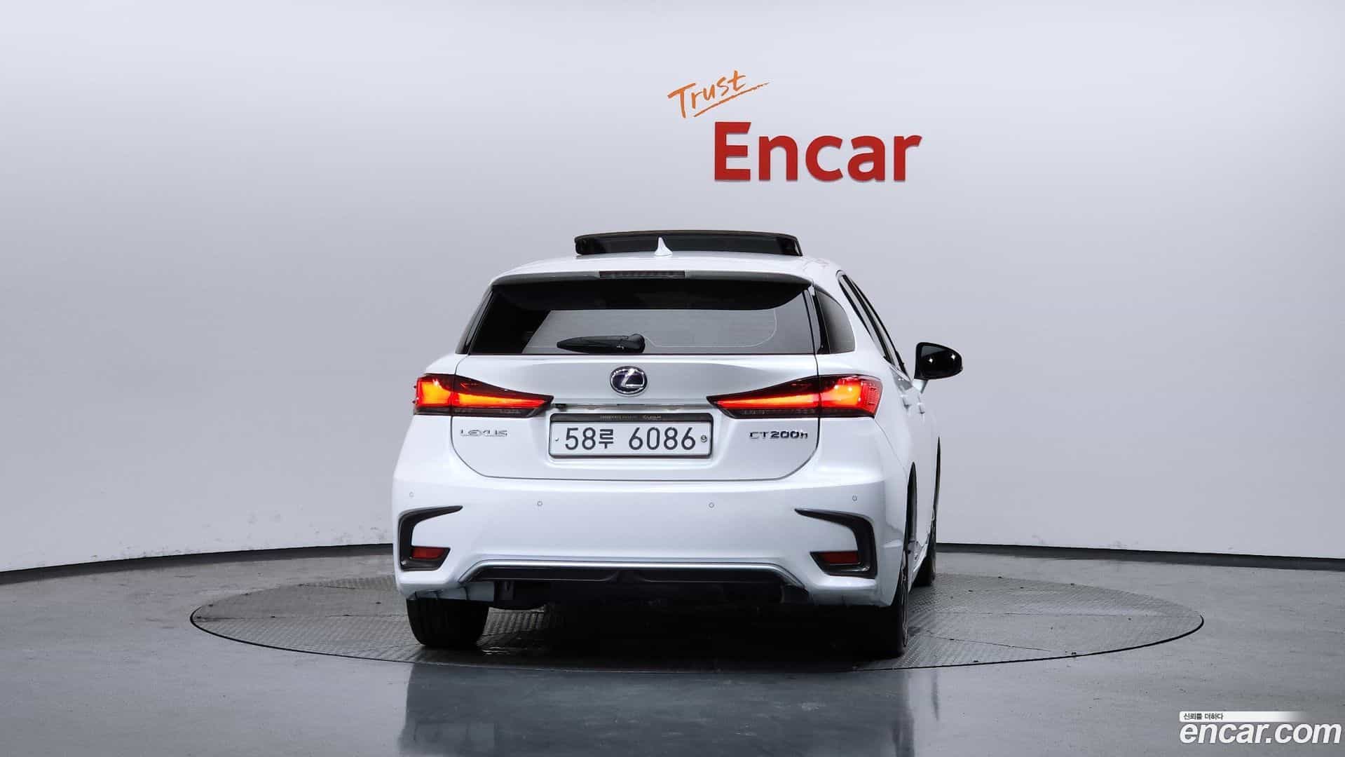 CT200h Lexus 2018.0-OUTER-004