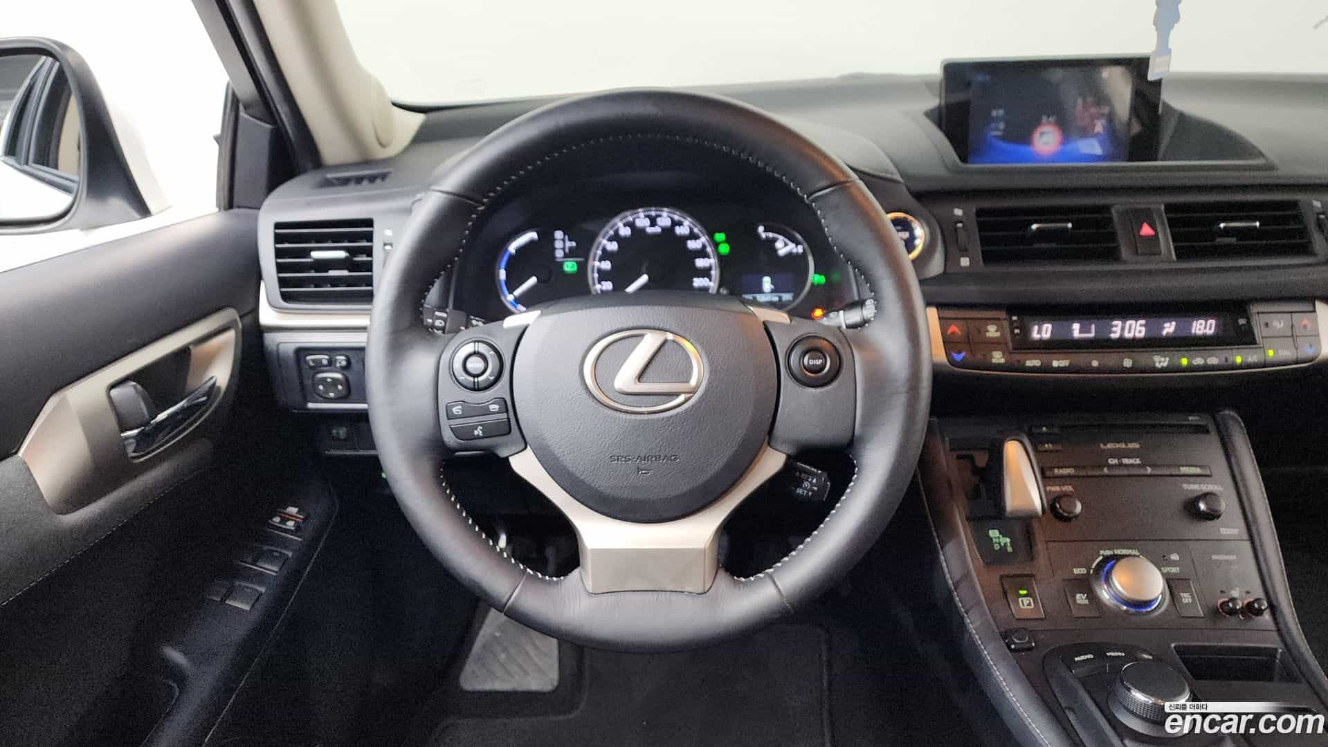 CT200h Lexus 2018.0-OPTION-017