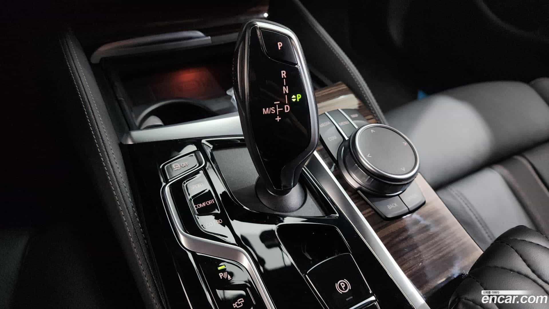 5-Series BMW 2021.3-INNER-009