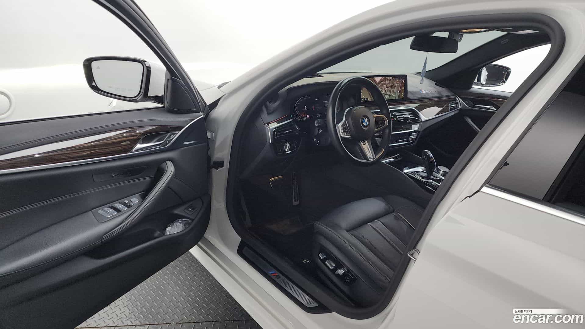 5-Series BMW 2021.3-INNER-010
