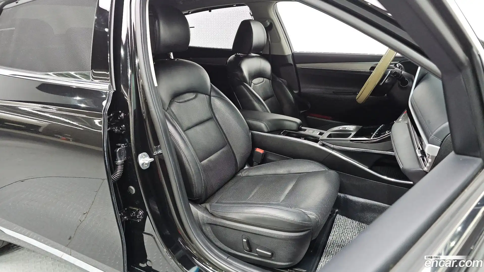 Grandeur Hyundai 2020.6-OPTION-016