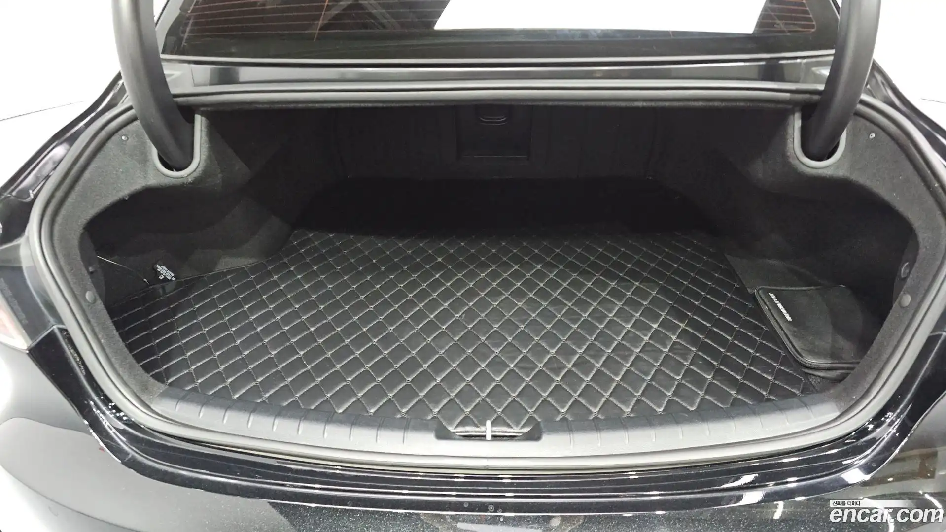 Grandeur Hyundai 2020.6-OPTION-024