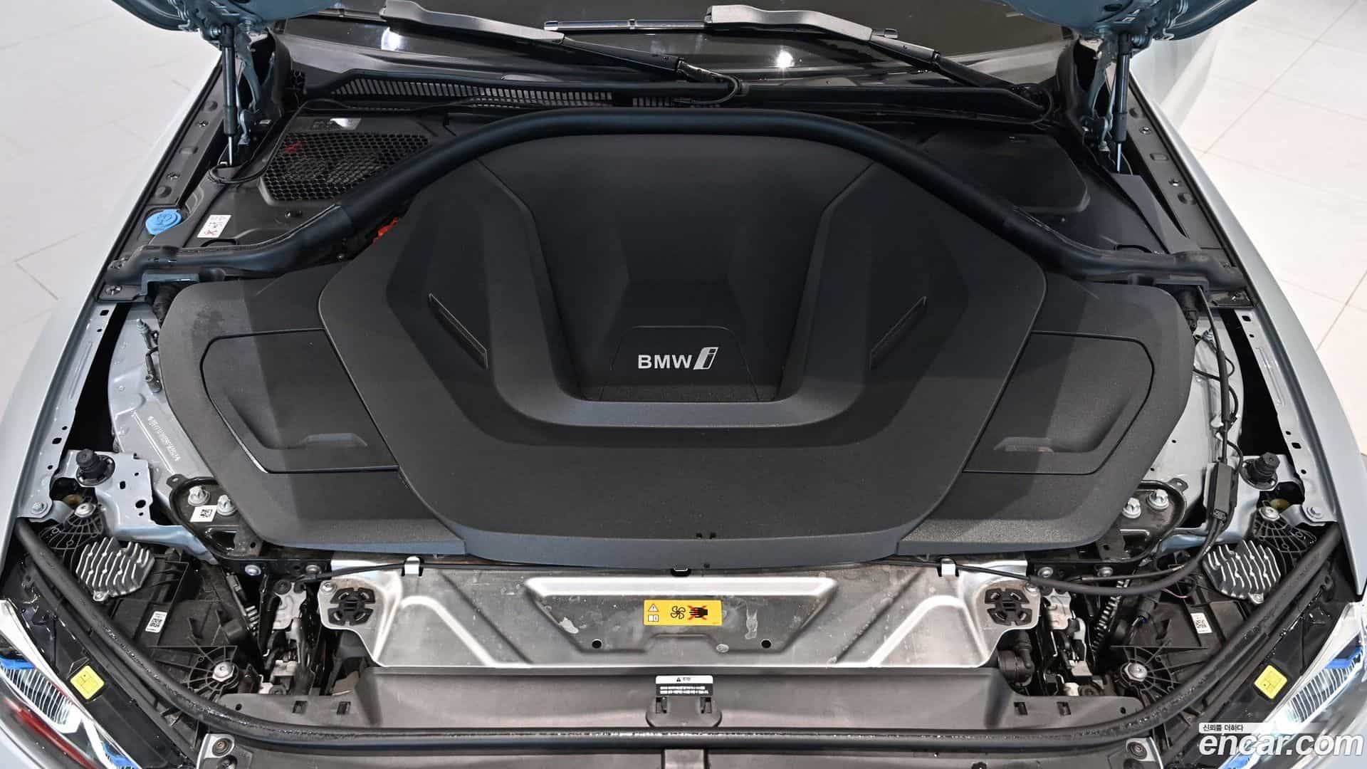 i4 BMW 2024.6-OUTER-006