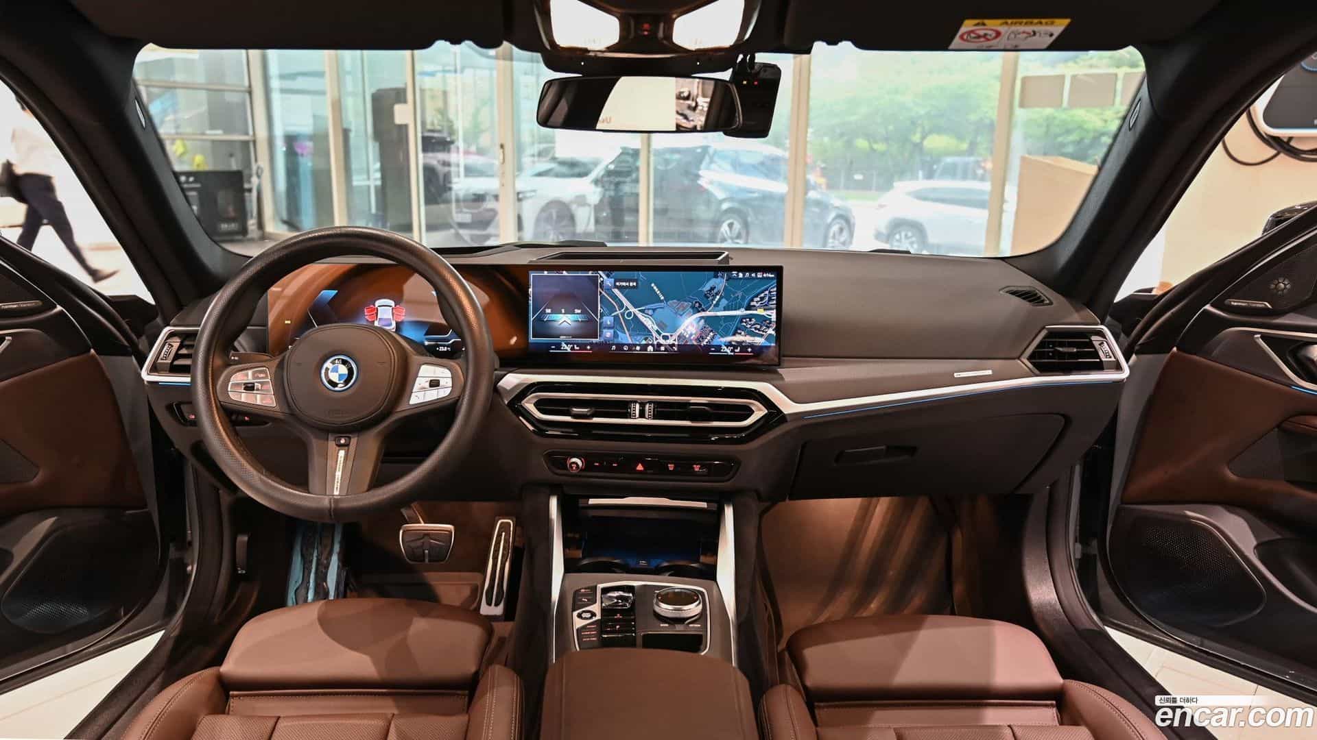 i4 BMW 2024.6-INNER-008