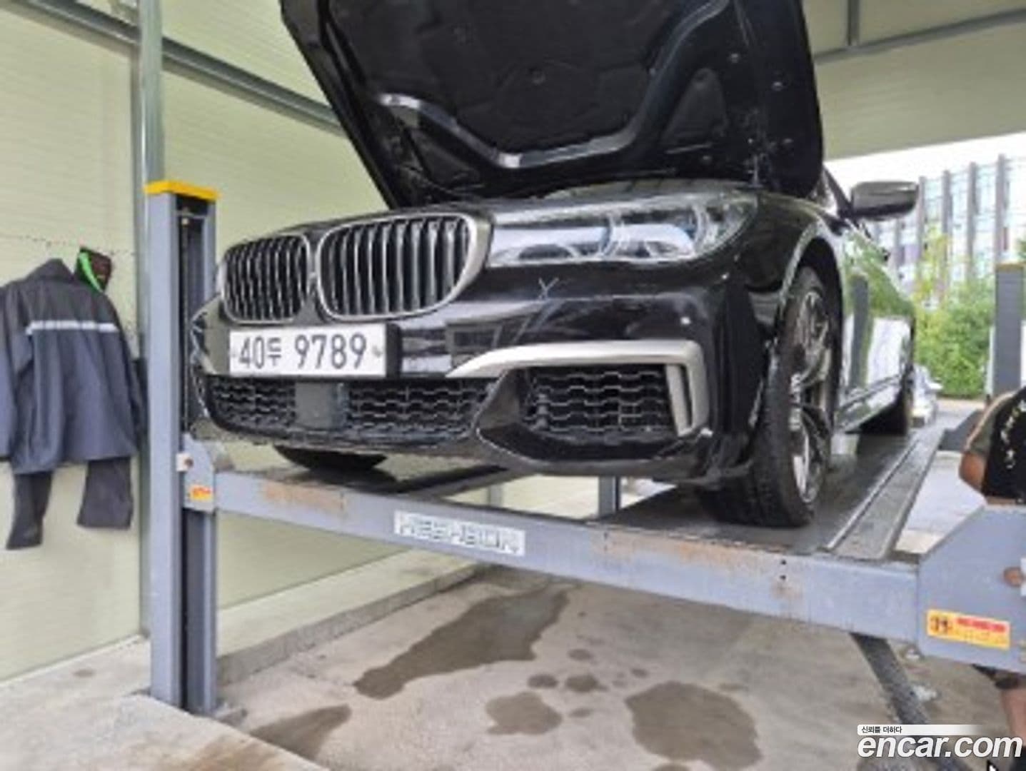 Main__Slider__Photo:7-Series BMW 2017.6-0
