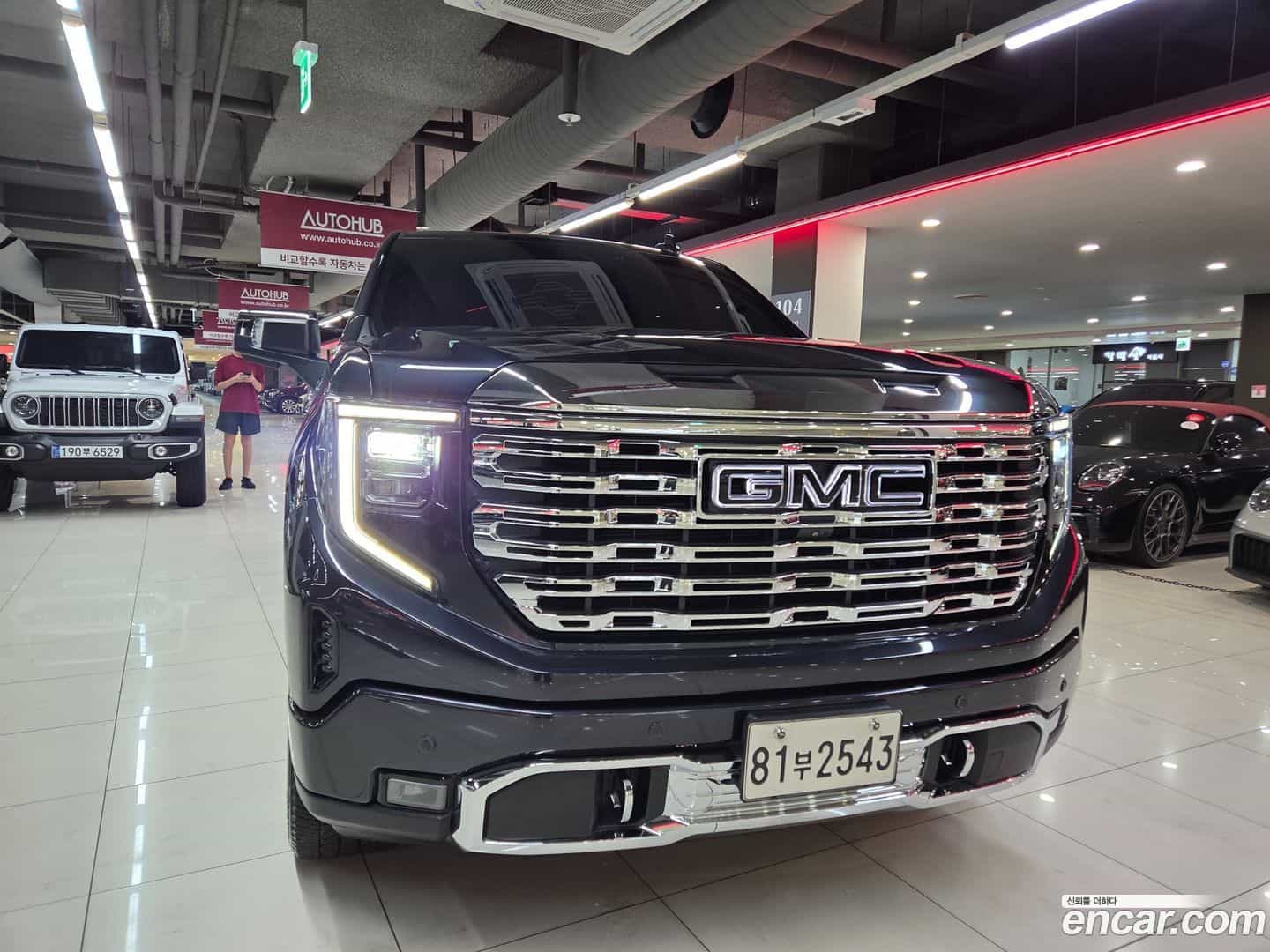 Sierra GMC 2023.6-OUTER-001