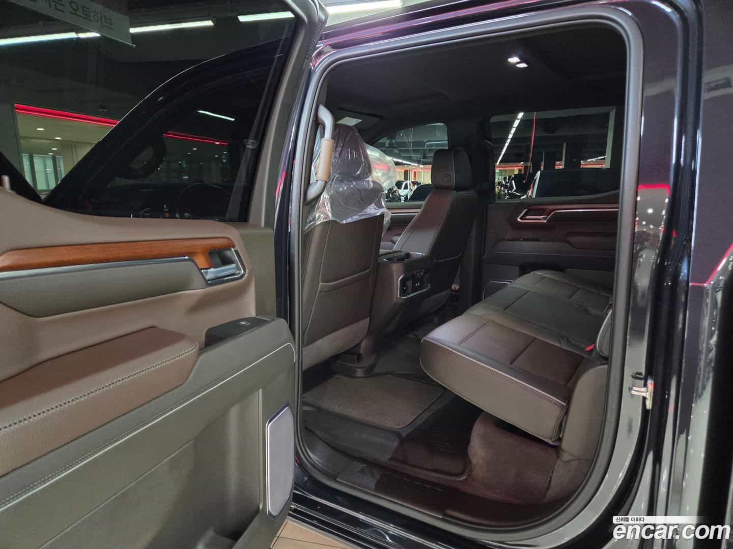 Sierra GMC 2023.6-INNER-009
