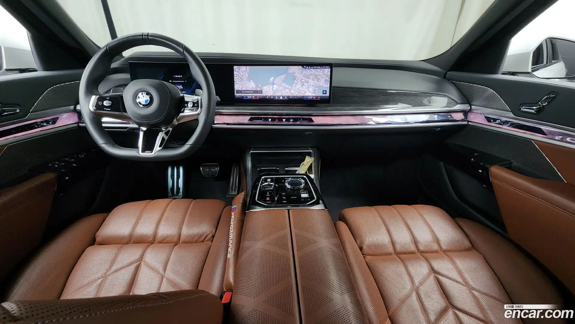 7-Series BMW 2023.9-INNER-007