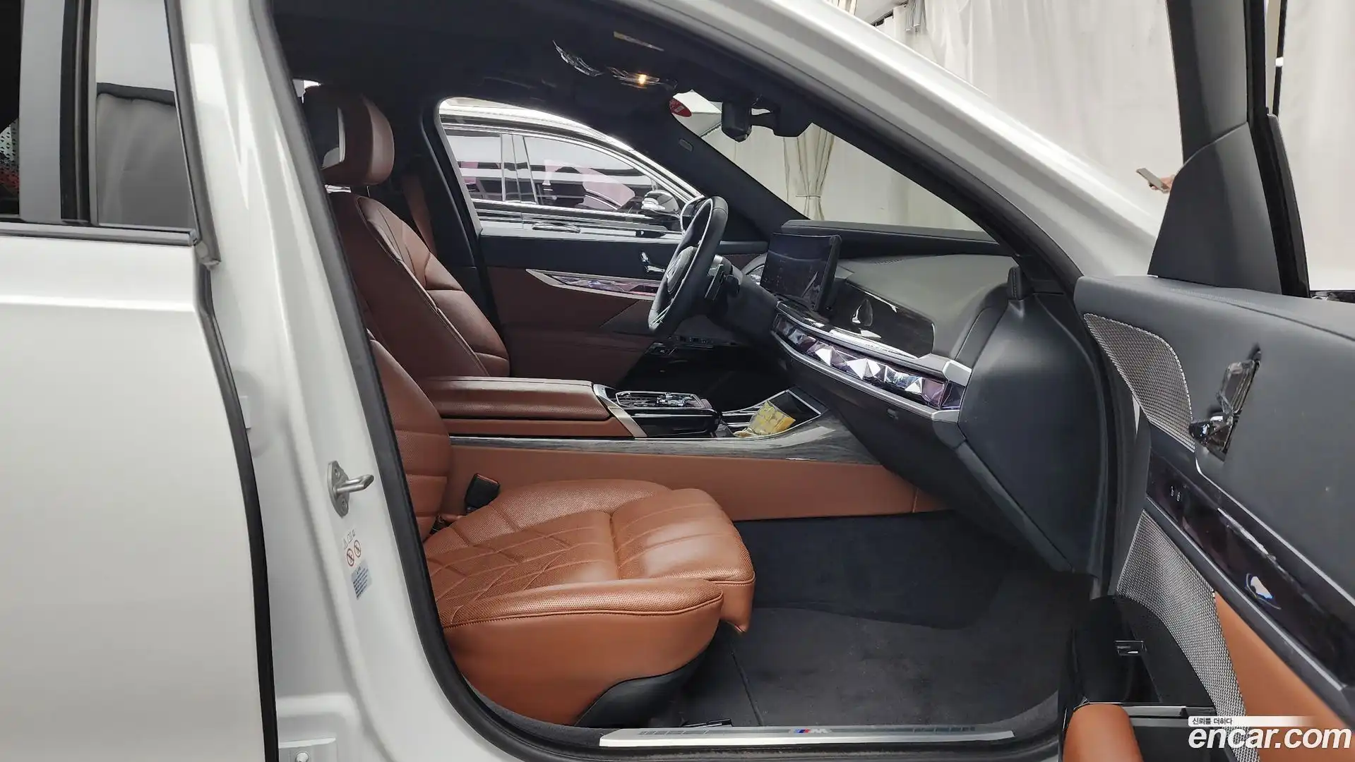 7-Series BMW 2023.9-OPTION-015