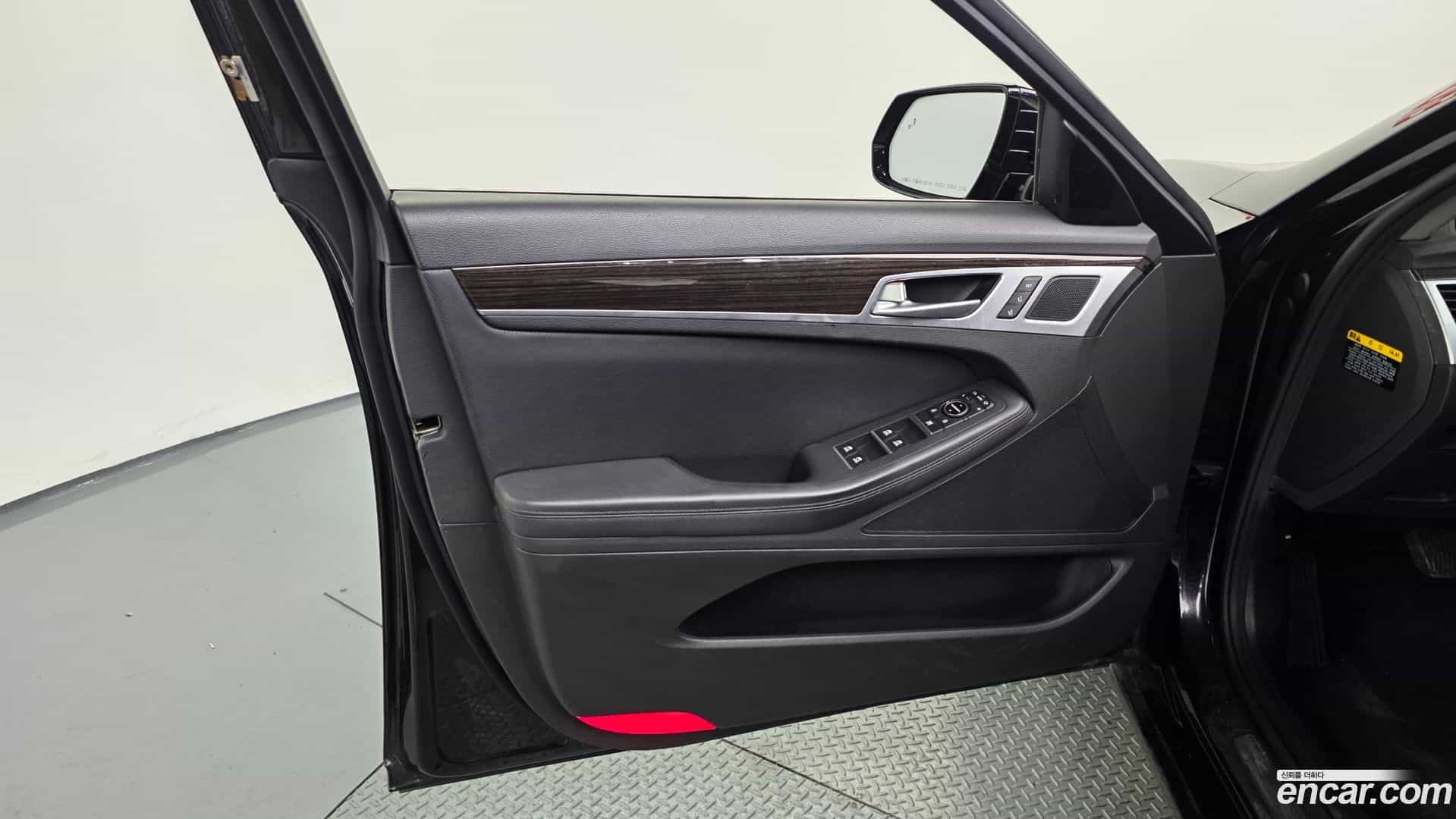 G80 Genesis 2019.6-INNER-034