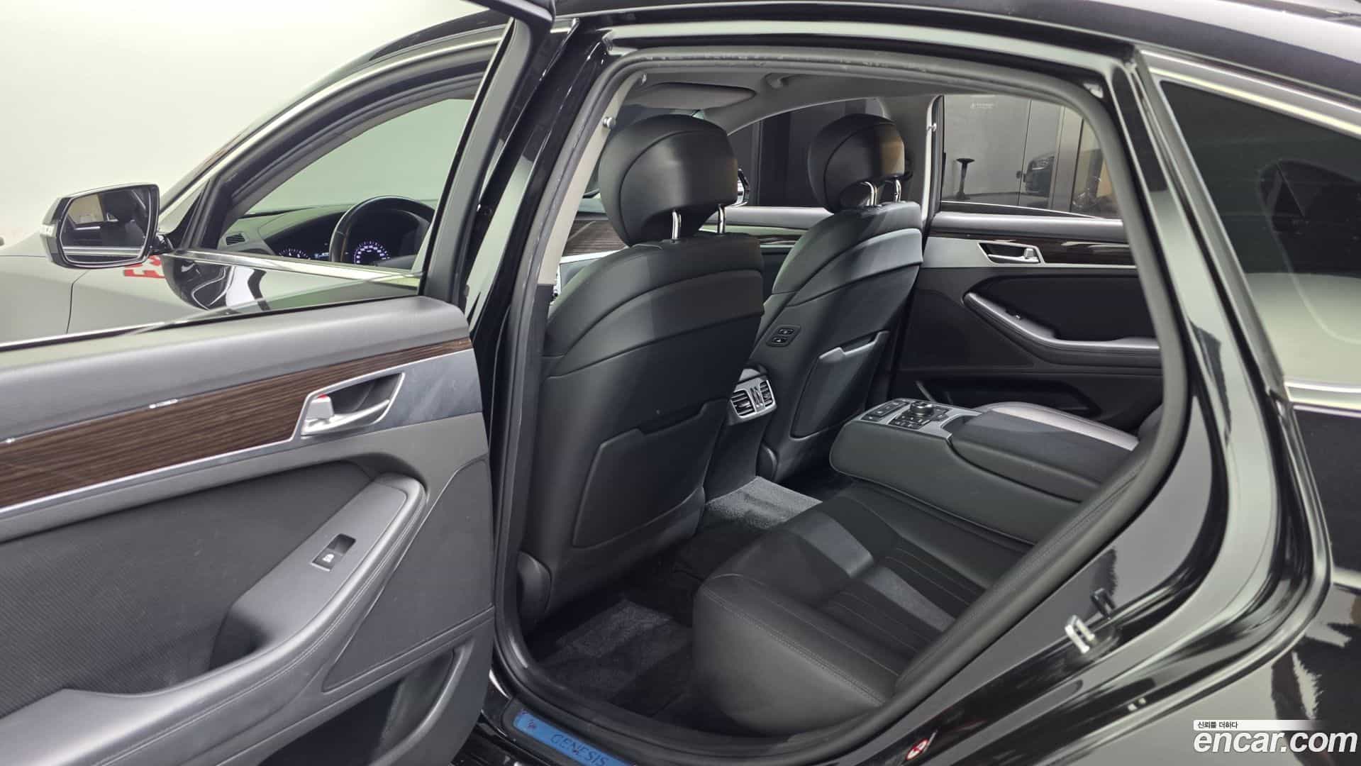 G80 Genesis 2019.6-INNER-036