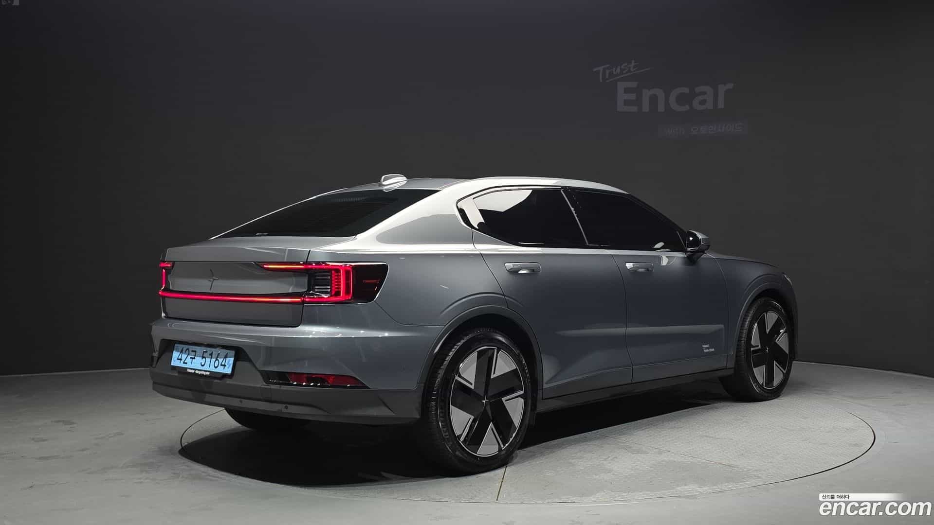 Polestar 2 Polestar 2025.4-OUTER-002
