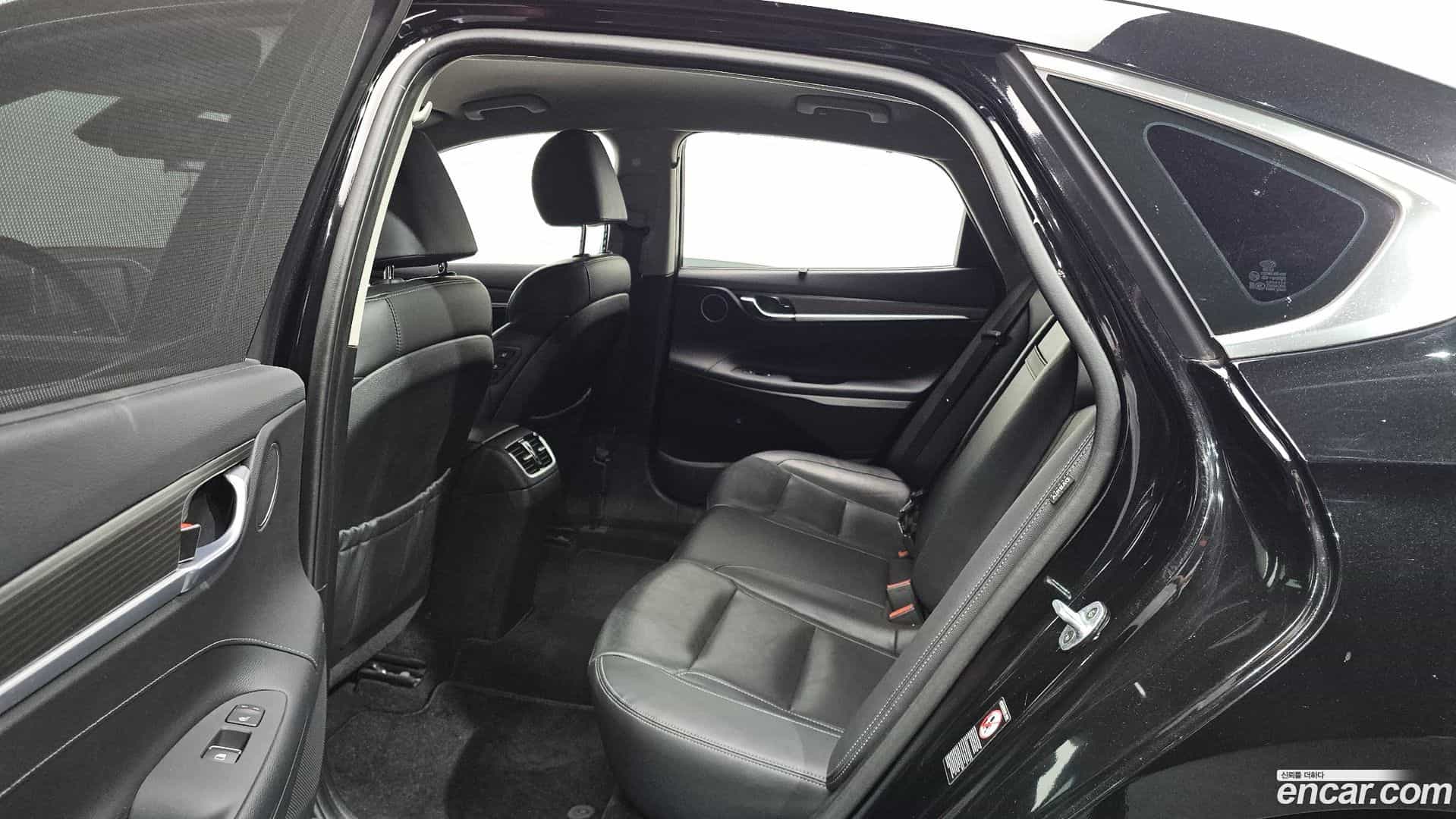 Grandeur Hyundai 2019.9-OPTION-016