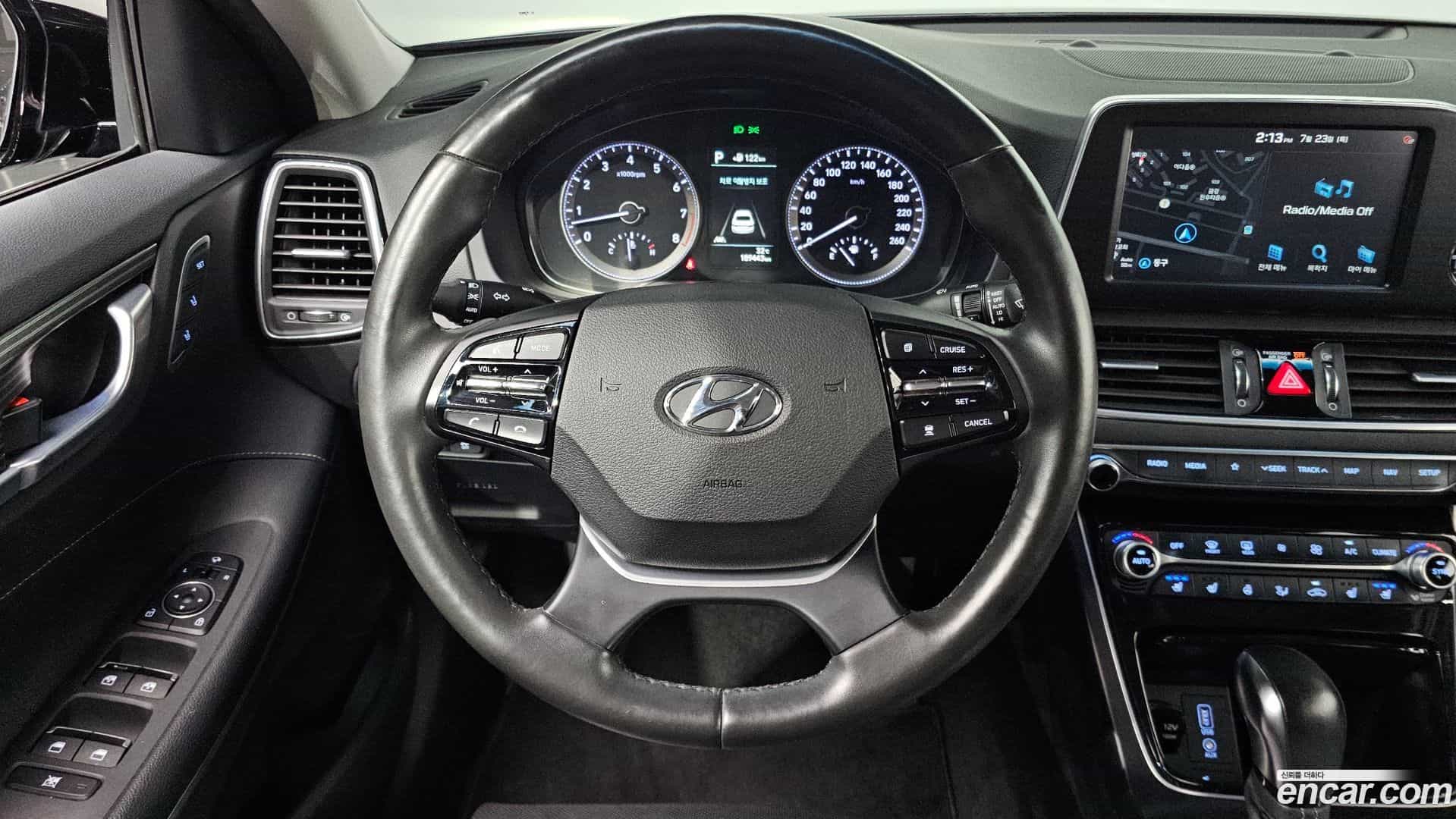 Grandeur Hyundai 2019.9-OPTION-017