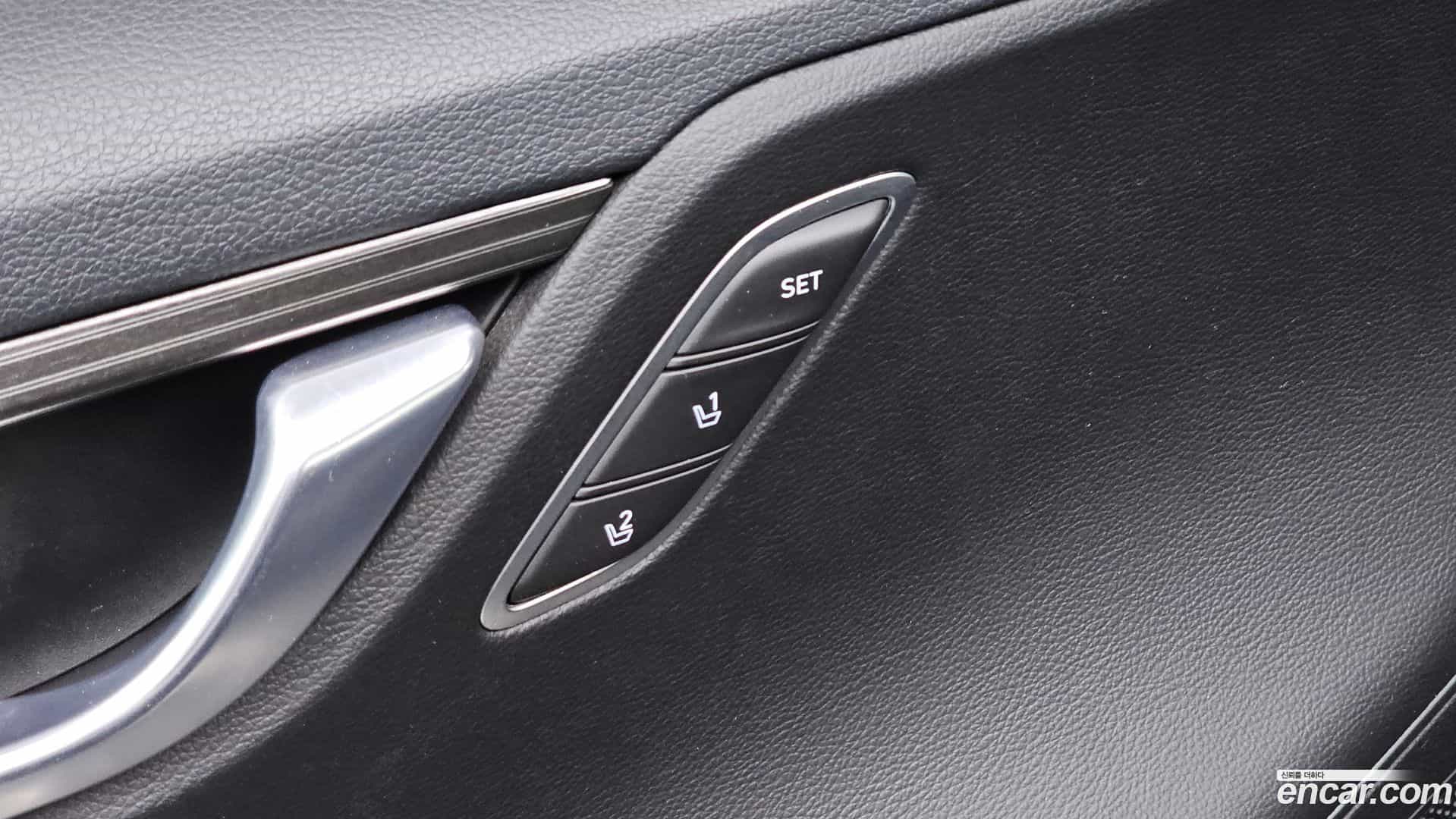 Grandeur Hyundai 2019.9-OPTION-042