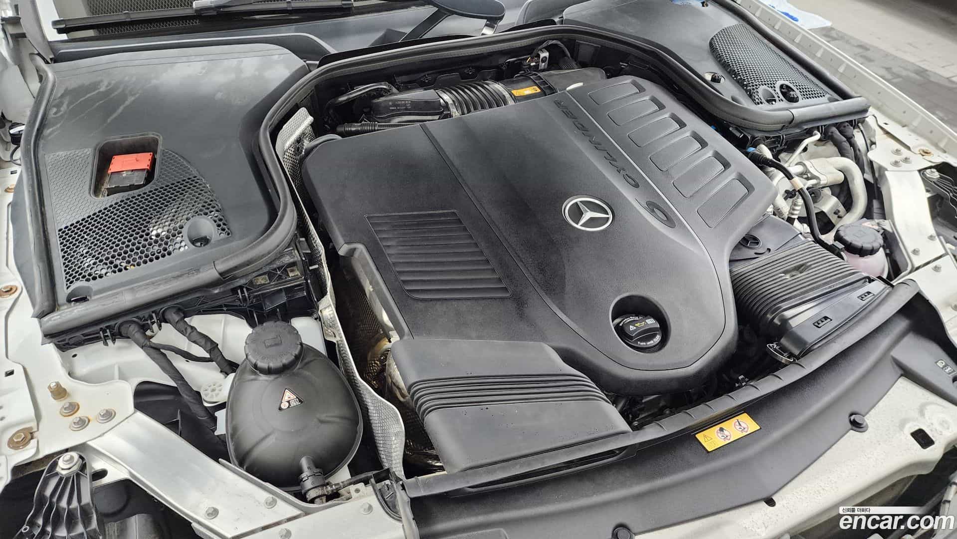 E-Class Mercedes-Benz 2022.2-OUTER-006