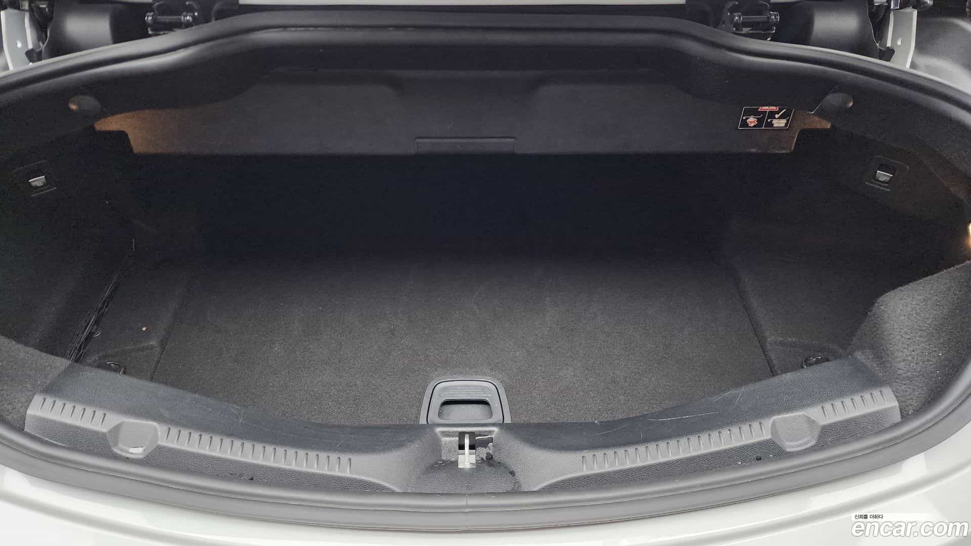 E-Class Mercedes-Benz 2022.2-OPTION-024