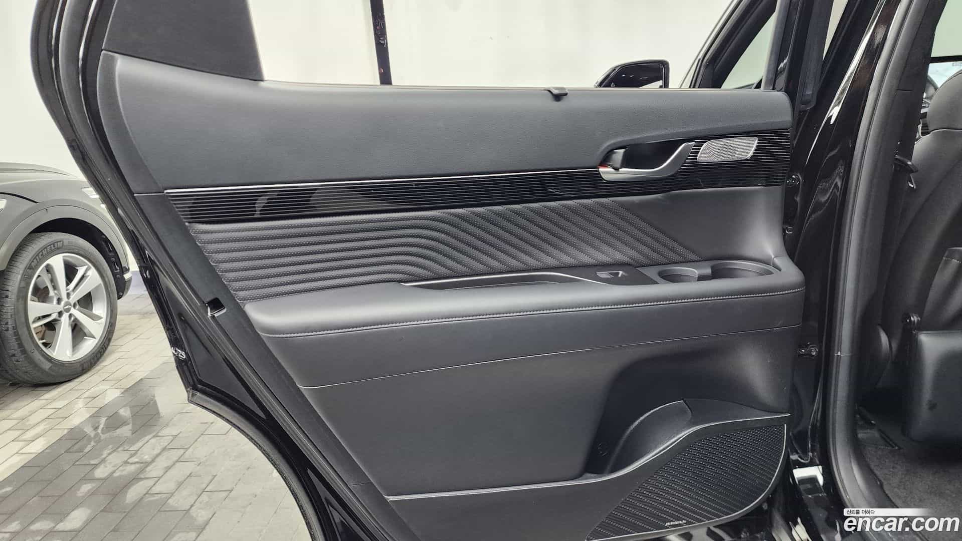 Palisade Hyundai 2023.8-INNER-035