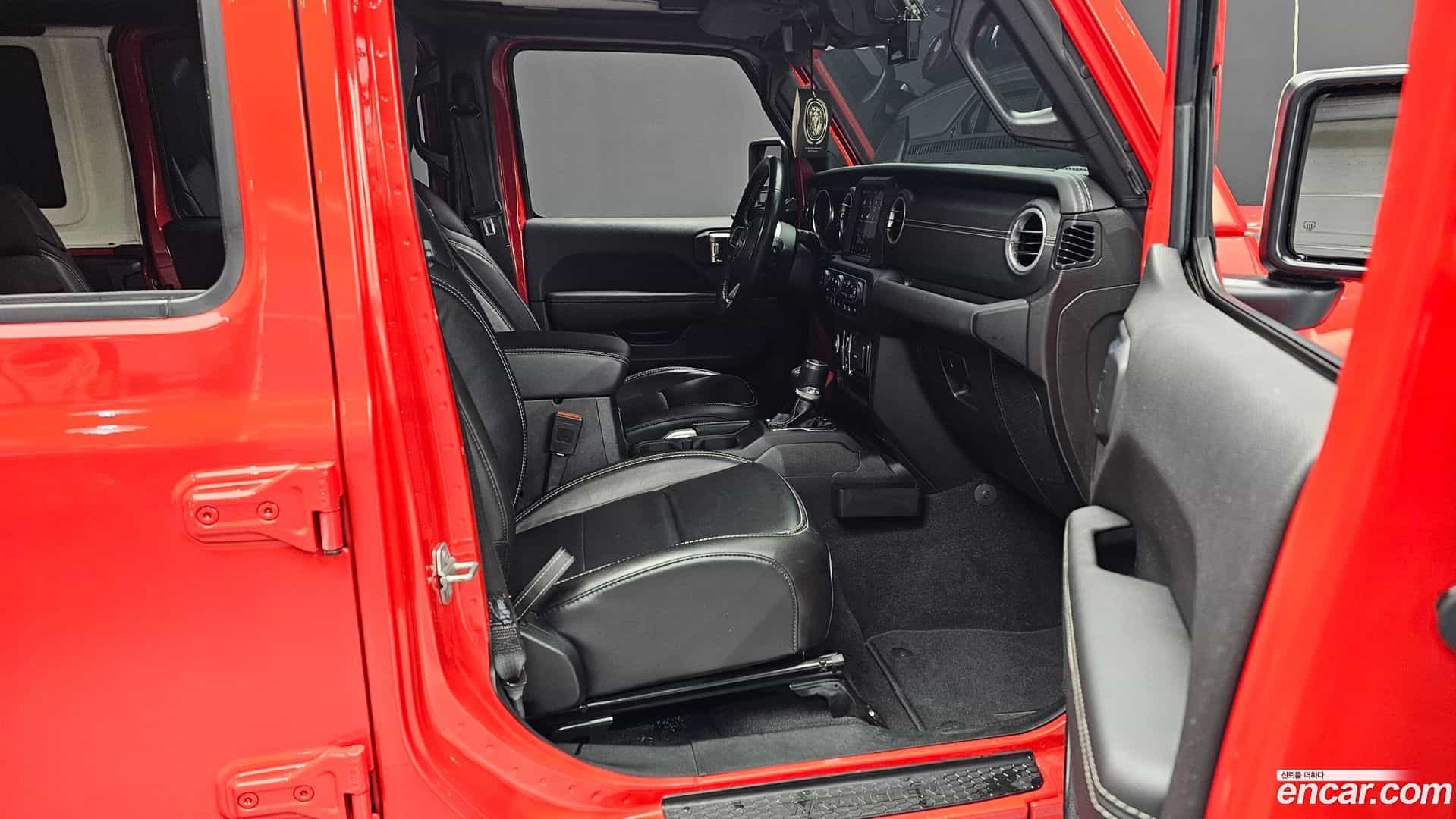 Wrangler Jeep 2021.6-OPTION-015