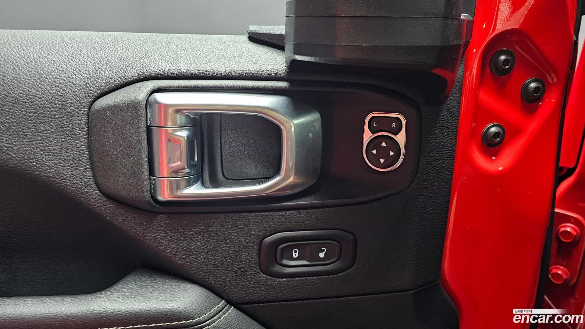 Wrangler Jeep 2021.6-OPTION-040