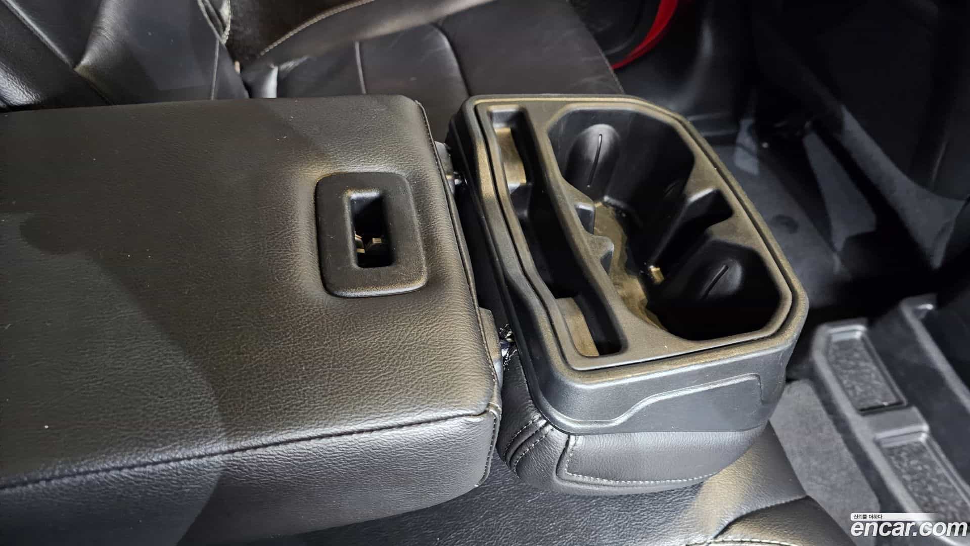 Wrangler Jeep 2021.6-OPTION-041