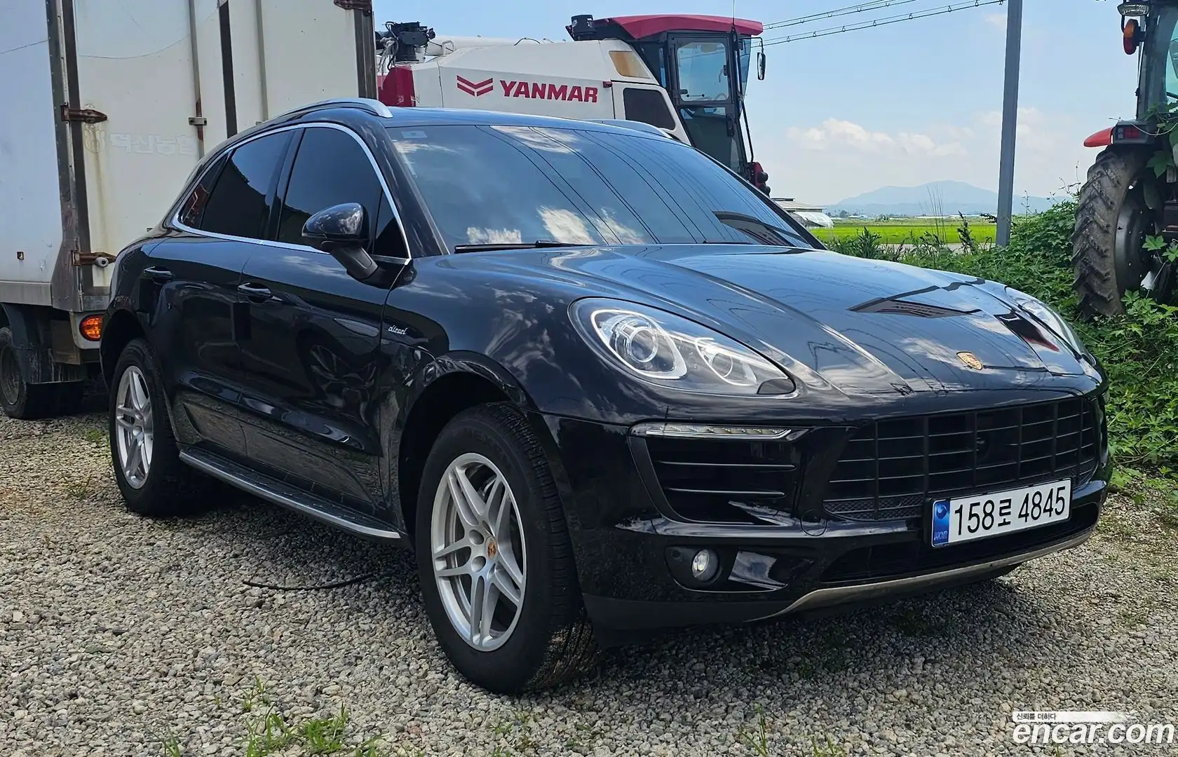 Macan Porsche 2015.0-OUTER-001