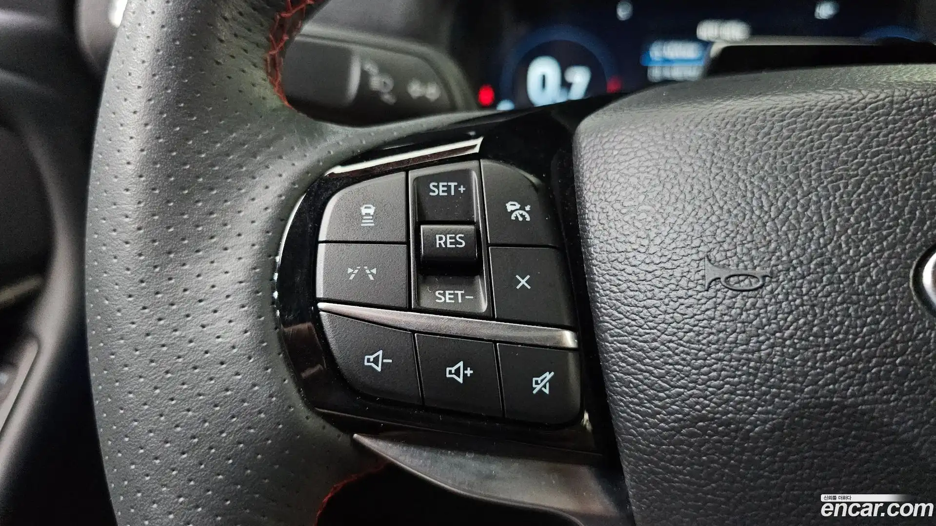 Explorer Ford 2025.1-OPTION-041