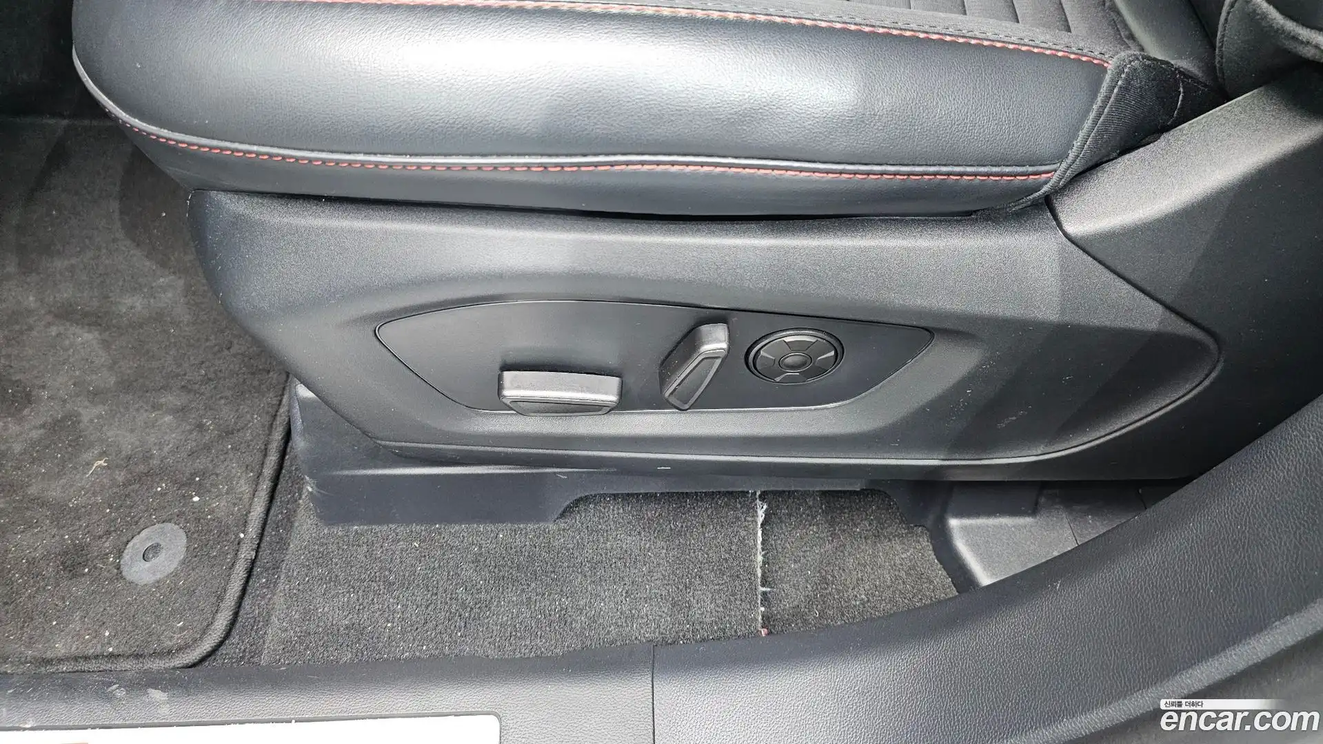 Explorer Ford 2025.1-OPTION-042