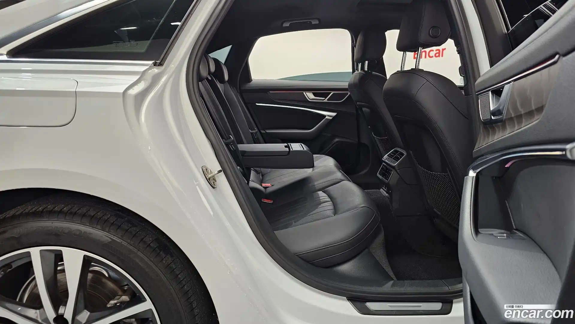 A6 Audi 2021.11-OPTION-015