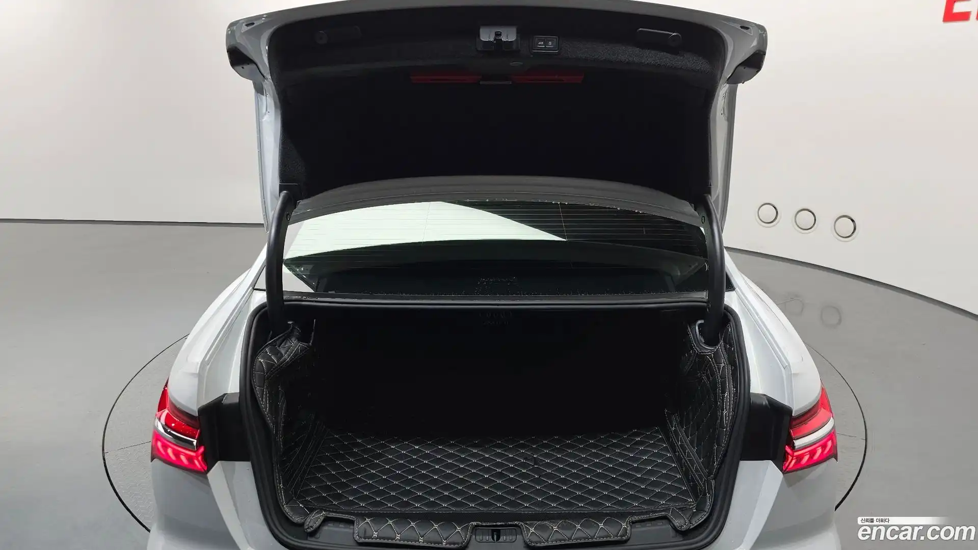 A6 Audi 2021.11-OPTION-022