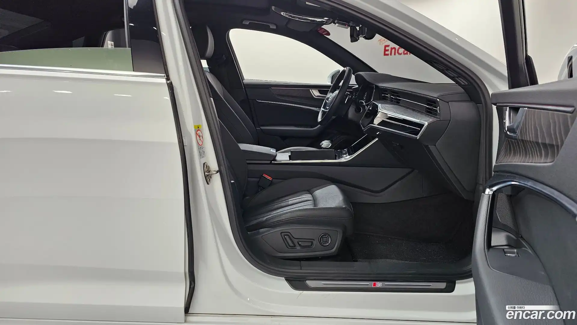 A6 Audi 2021.11-INNER-036