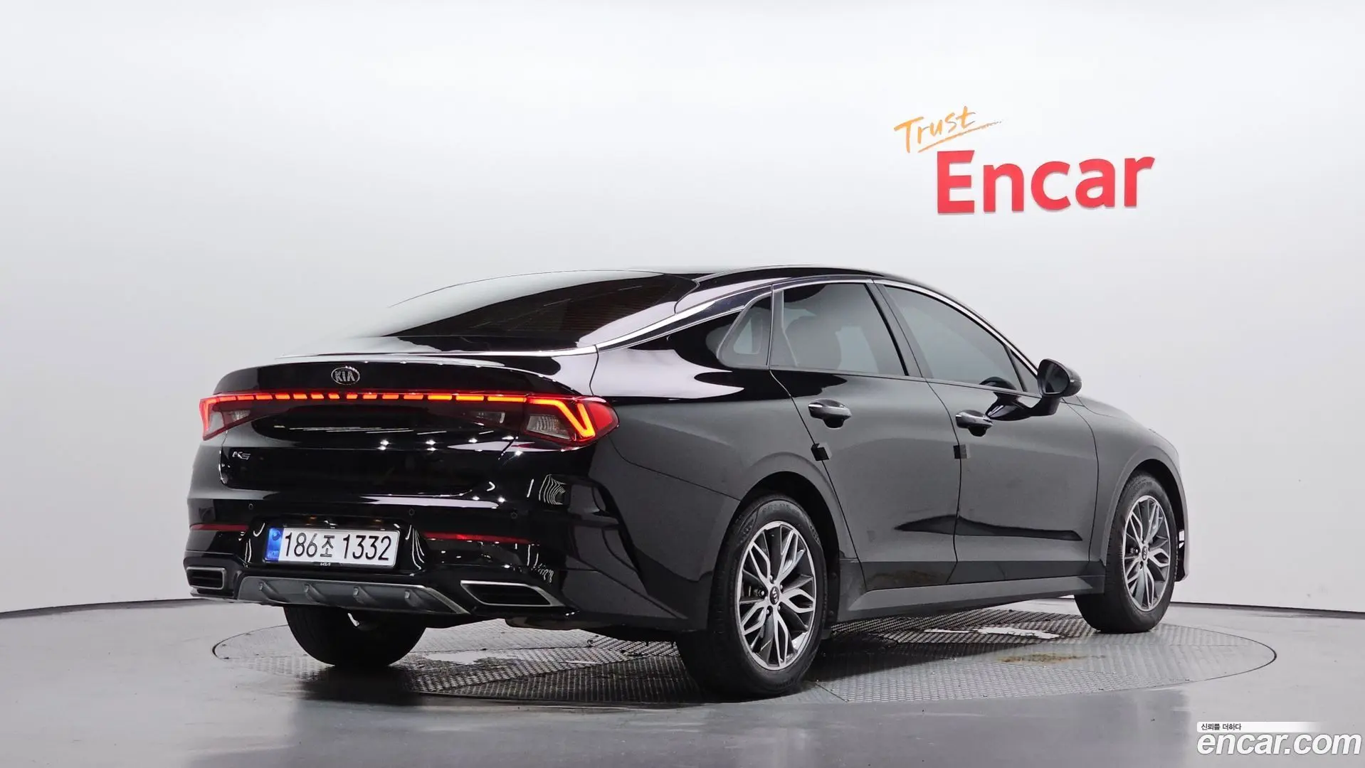 Main__Slider__Photo:K5 Kia 2021.6-1
